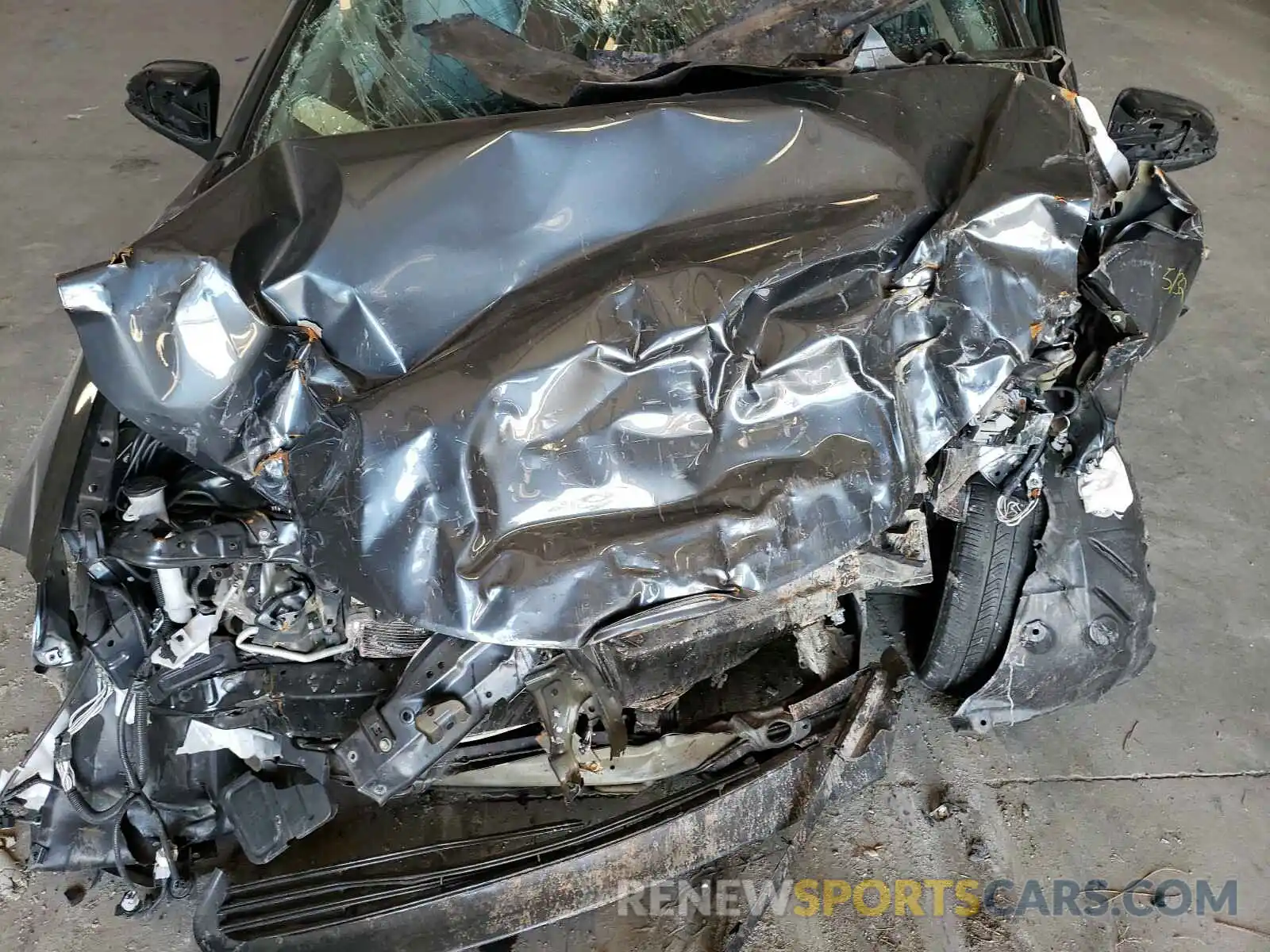 7 Photograph of a damaged car 2T1BURHE5KC169084 TOYOTA COROLLA 2019