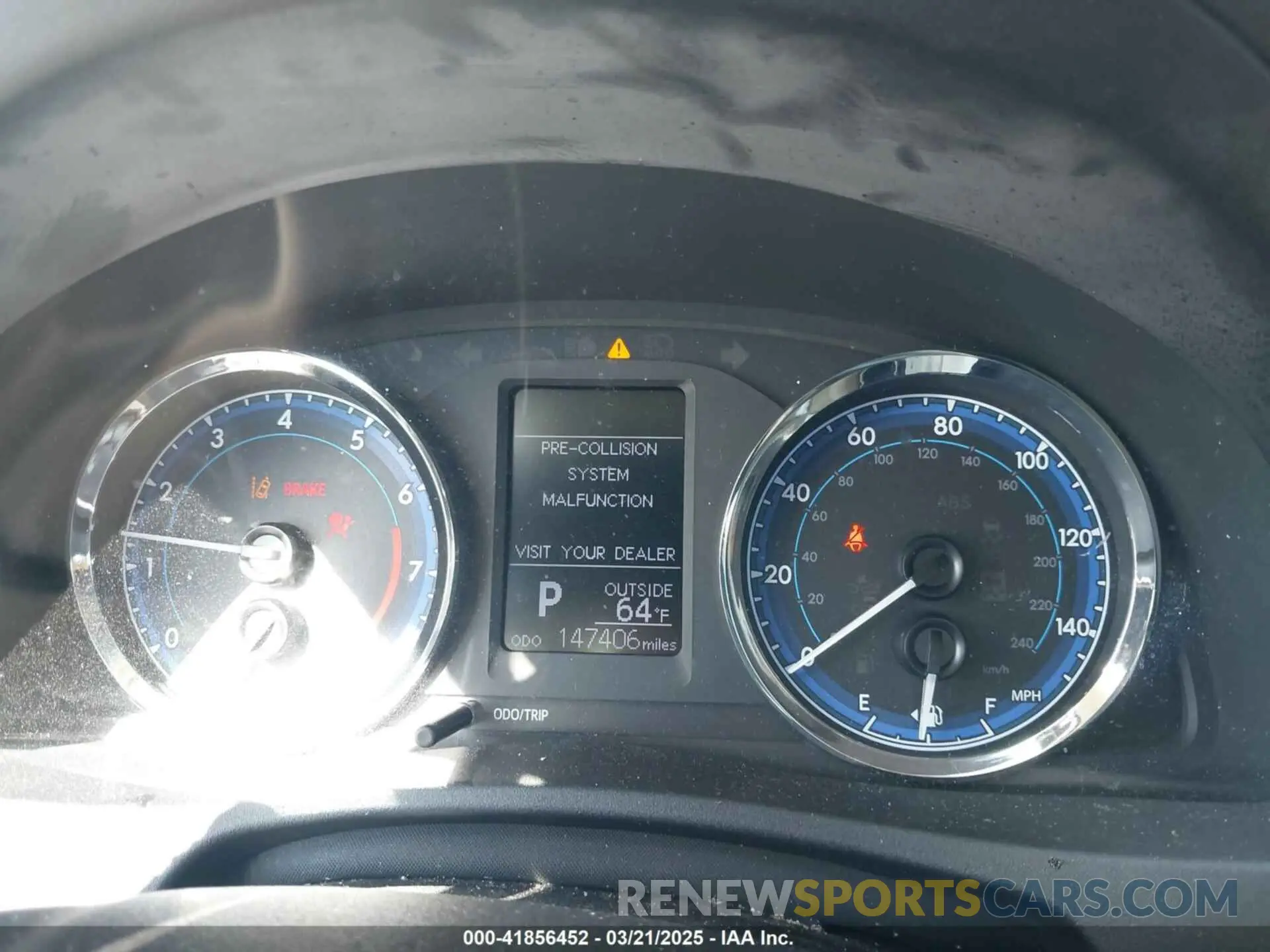 7 Photograph of a damaged car 2T1BURHE5KC169697 TOYOTA COROLLA 2019