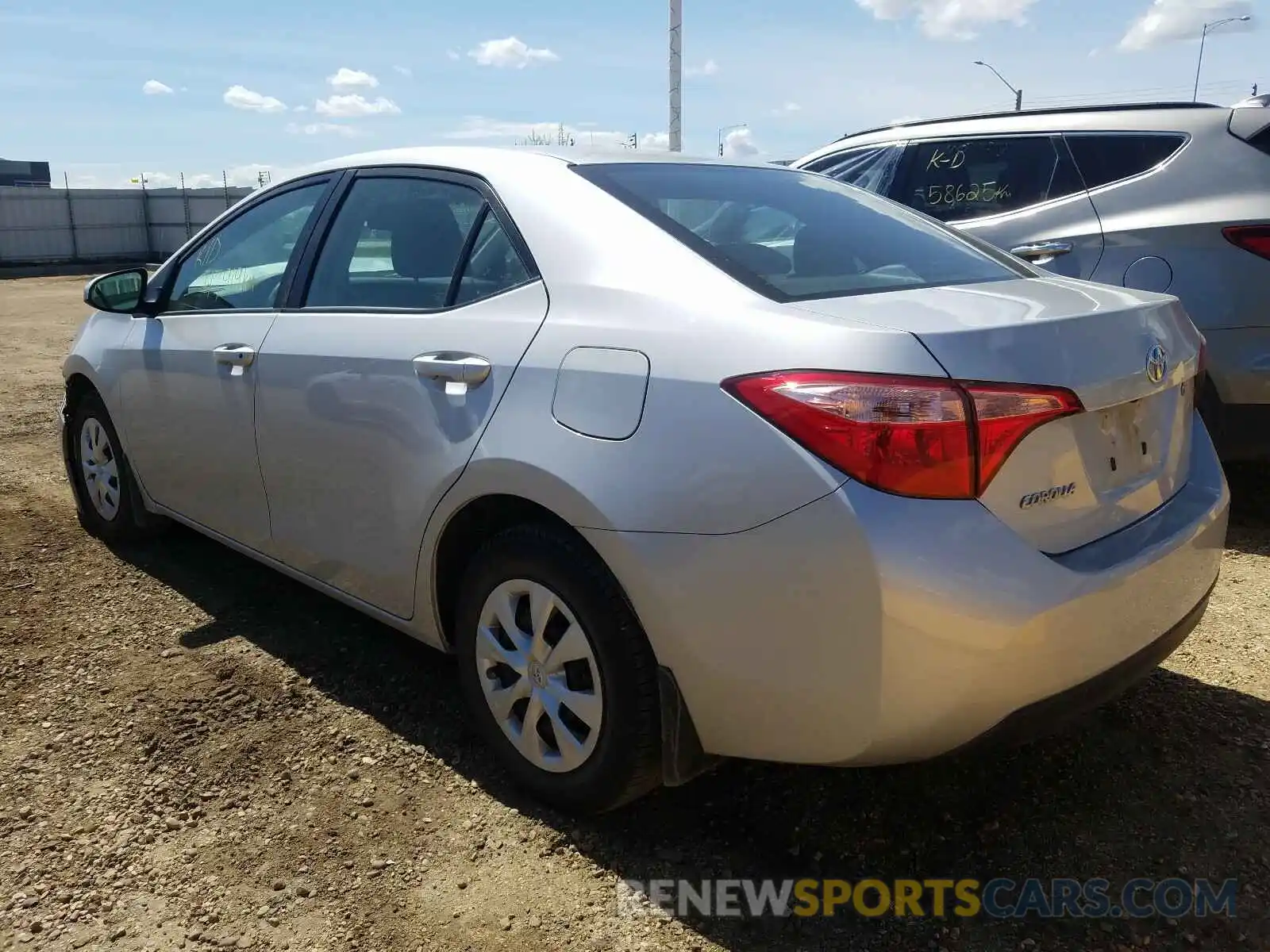 3 Photograph of a damaged car 2T1BURHE5KC171353 TOYOTA COROLLA 2019