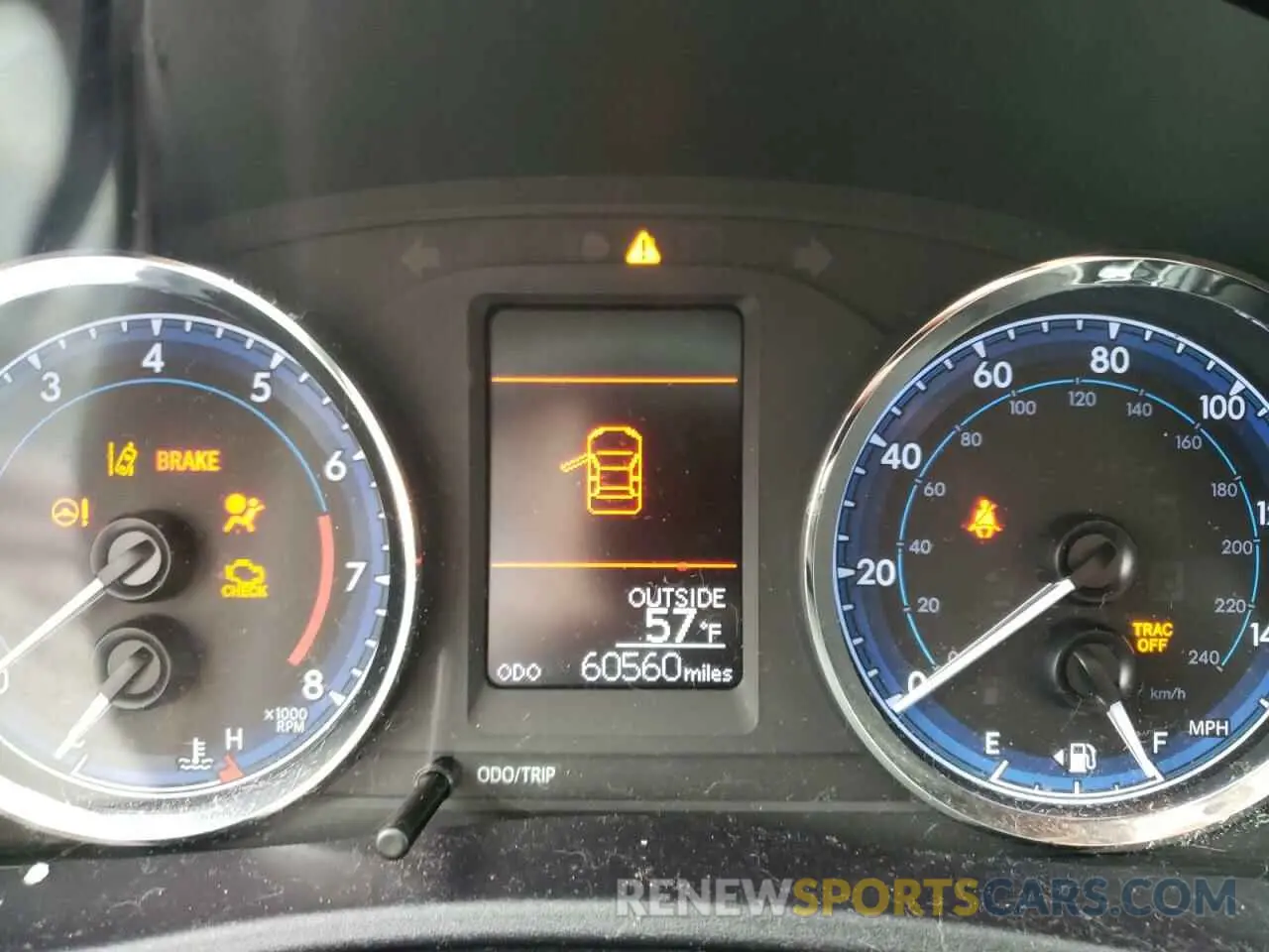 9 Photograph of a damaged car 2T1BURHE5KC181106 TOYOTA COROLLA 2019