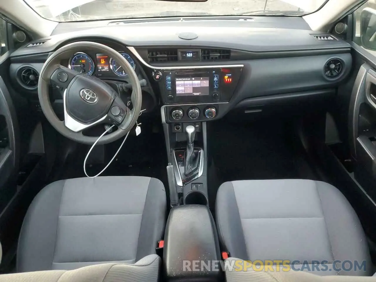8 Photograph of a damaged car 2T1BURHE5KC183874 TOYOTA COROLLA 2019