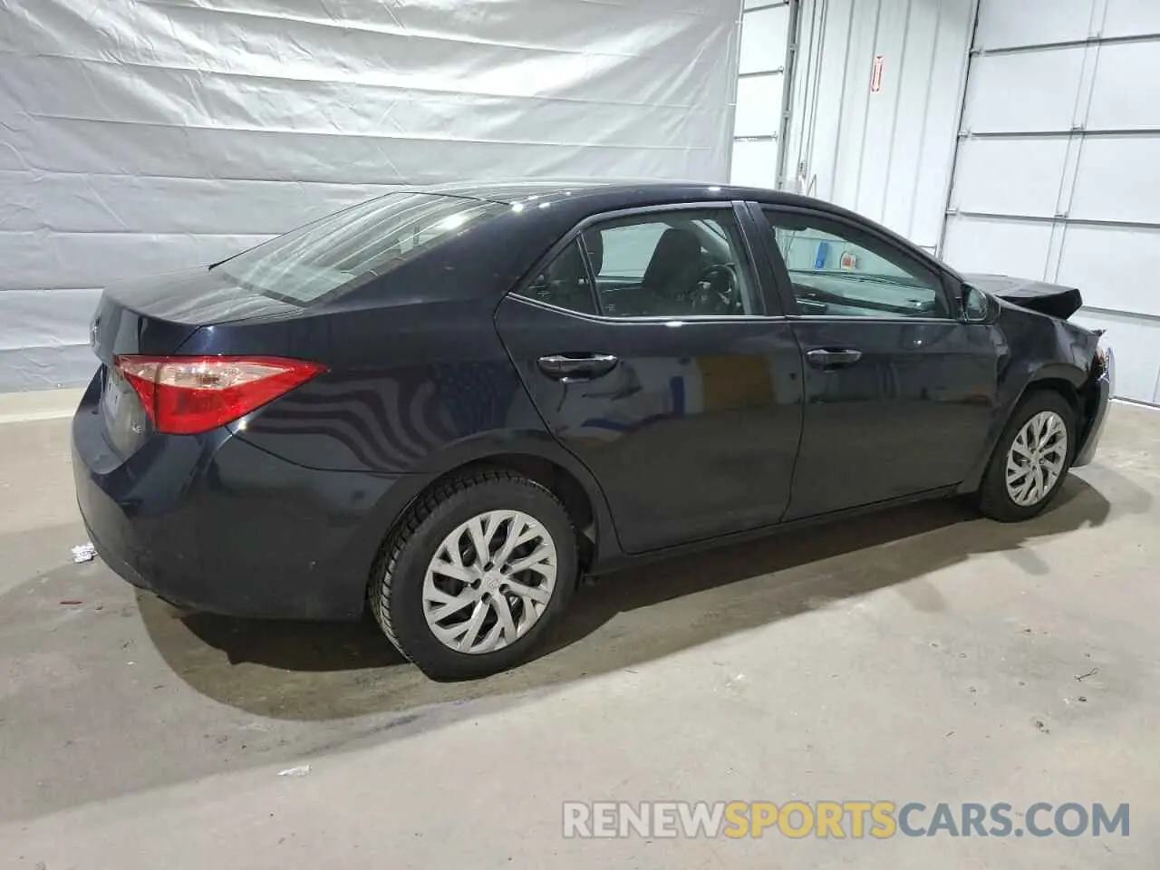 3 Photograph of a damaged car 2T1BURHE5KC185821 TOYOTA COROLLA 2019