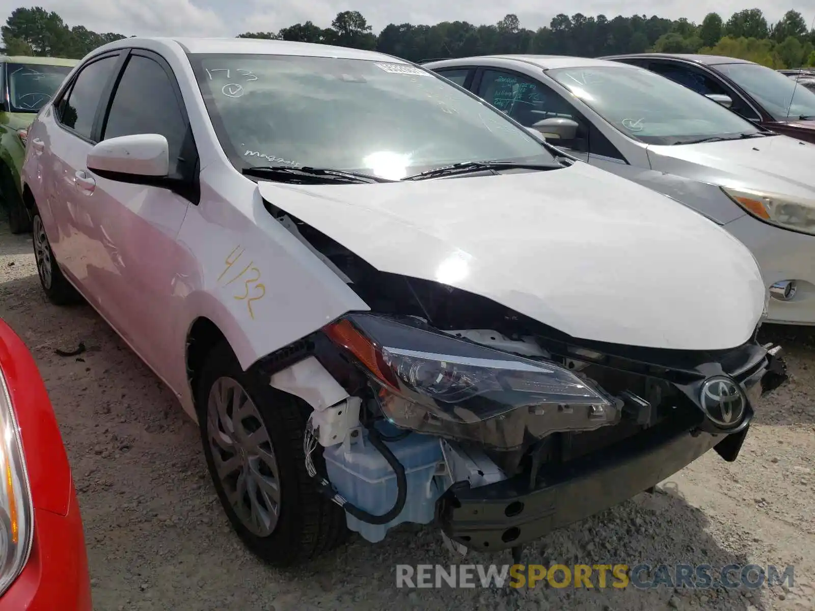 1 Photograph of a damaged car 2T1BURHE5KC189111 TOYOTA COROLLA 2019