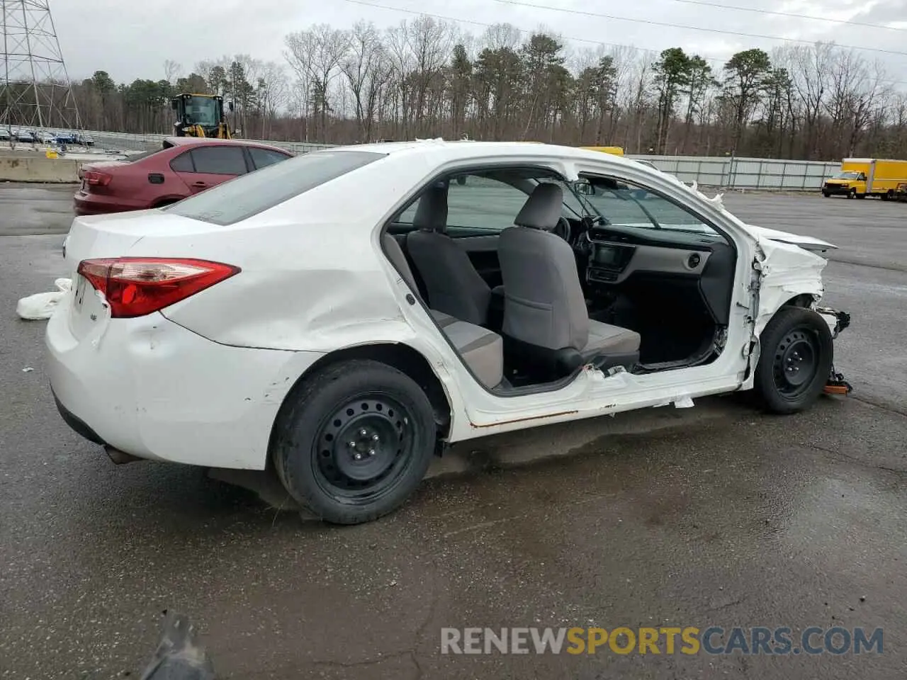3 Photograph of a damaged car 2T1BURHE5KC192994 TOYOTA COROLLA 2019