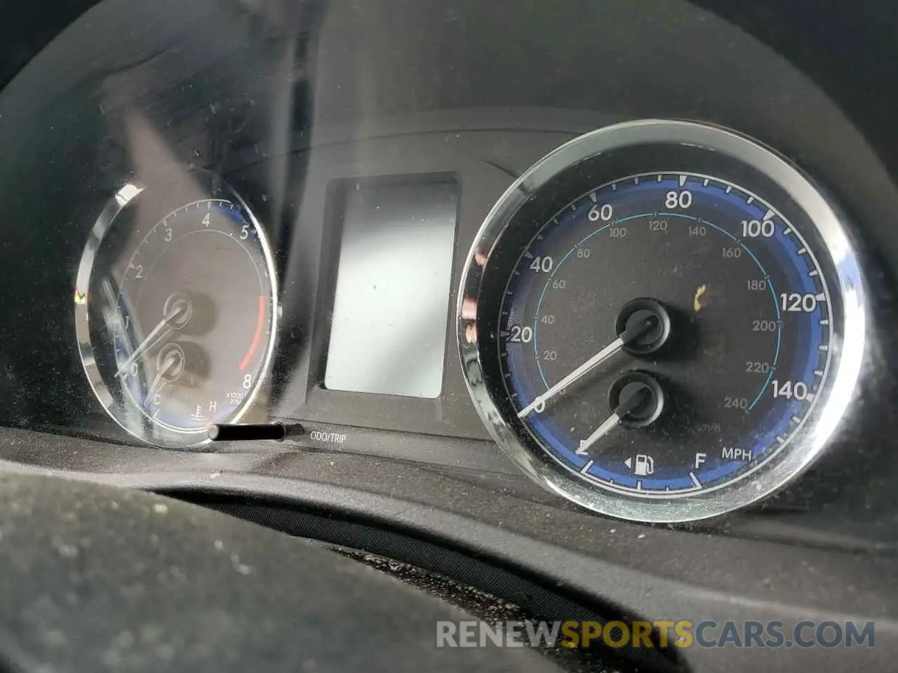 9 Photograph of a damaged car 2T1BURHE5KC192994 TOYOTA COROLLA 2019