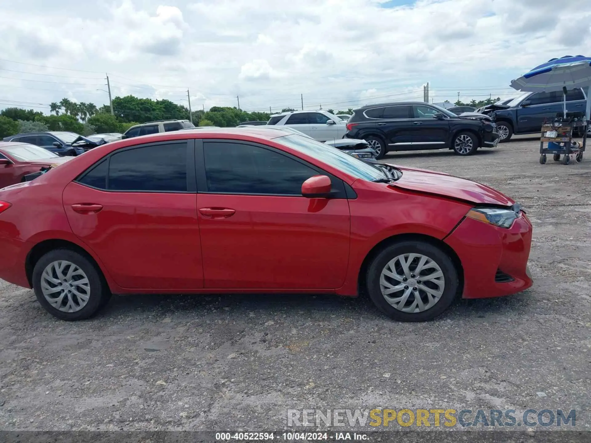 13 Photograph of a damaged car 2T1BURHE5KC202827 TOYOTA COROLLA 2019