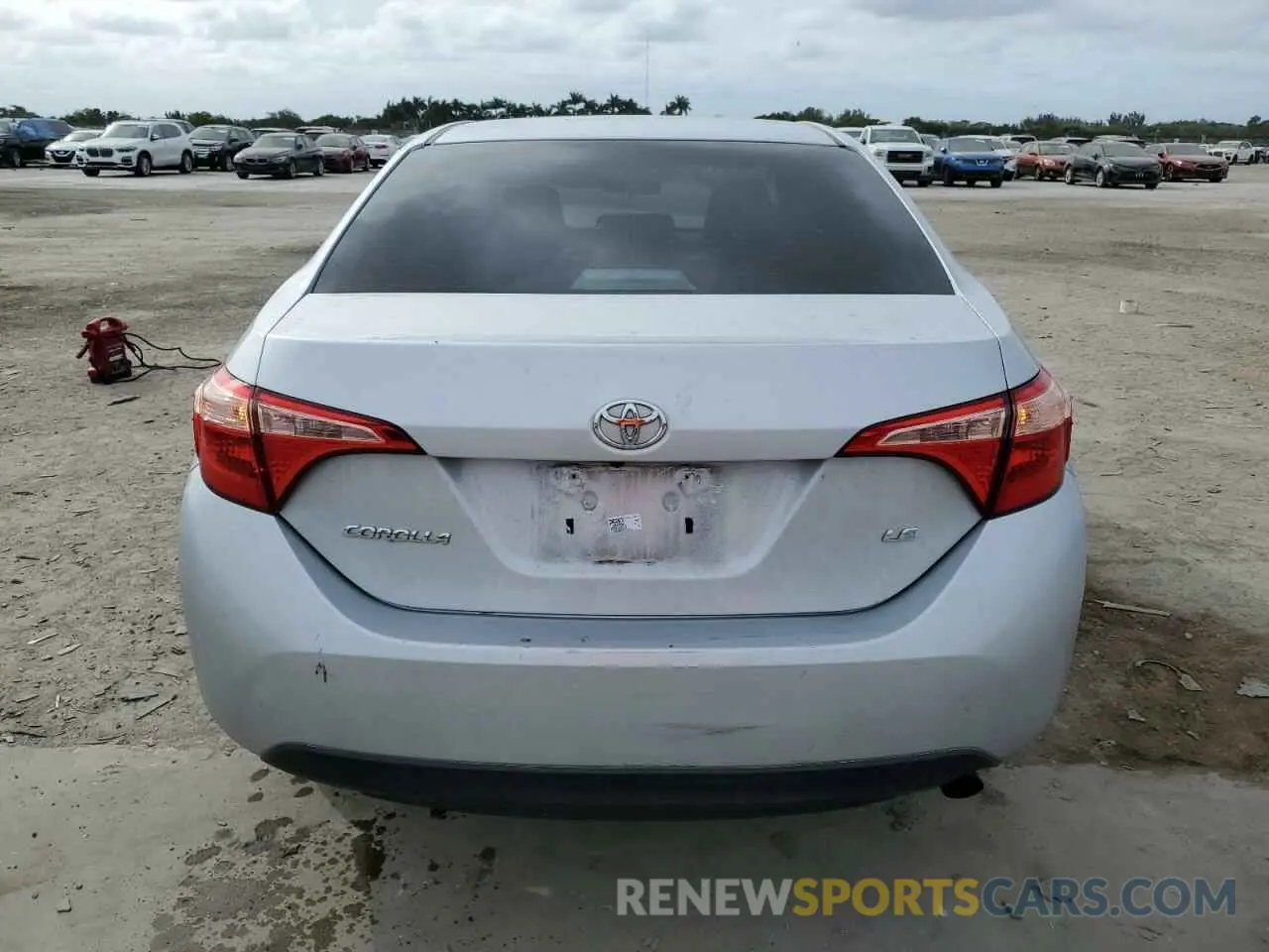 6 Photograph of a damaged car 2T1BURHE5KC203413 TOYOTA COROLLA 2019