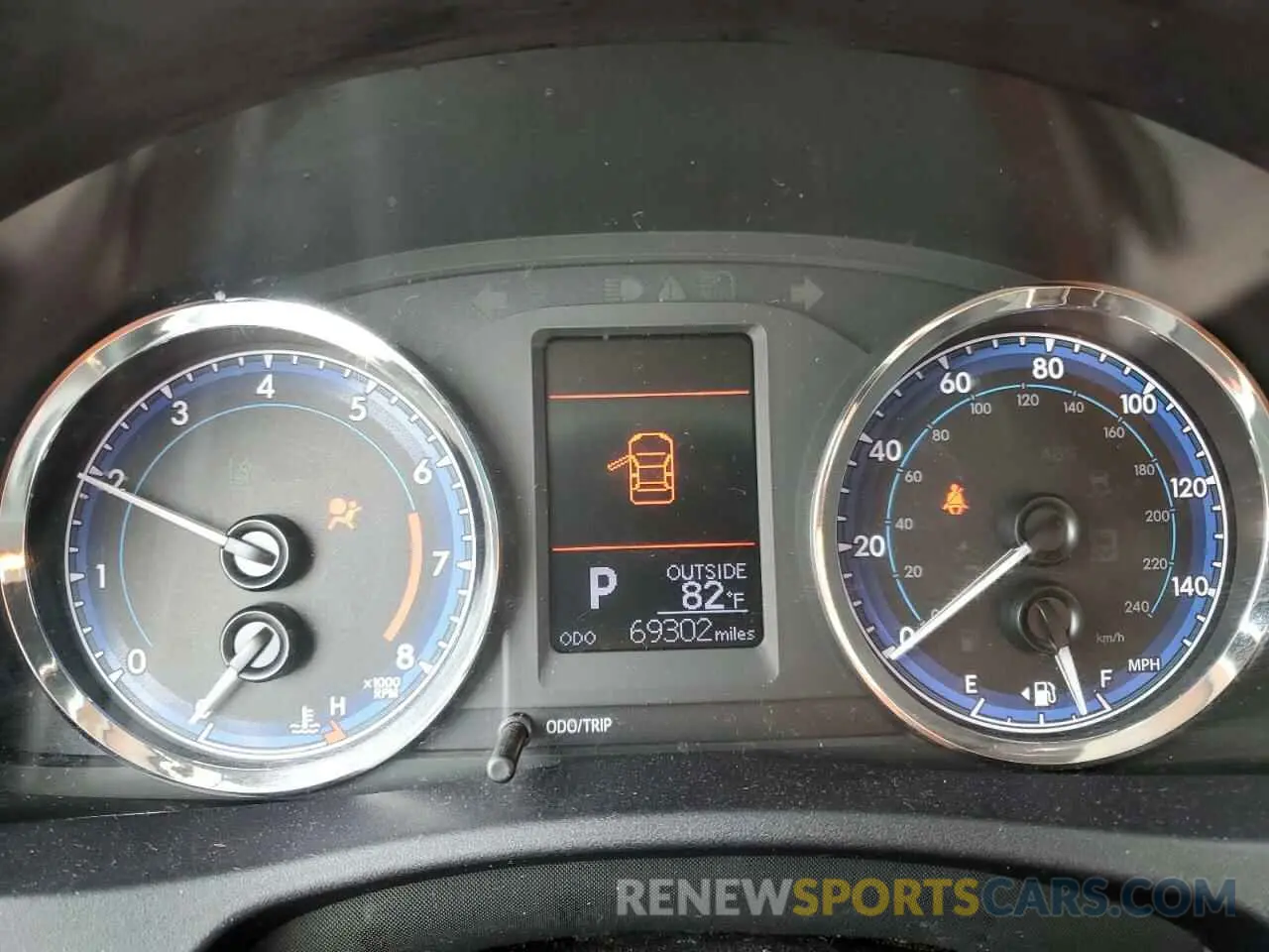 9 Photograph of a damaged car 2T1BURHE5KC203413 TOYOTA COROLLA 2019