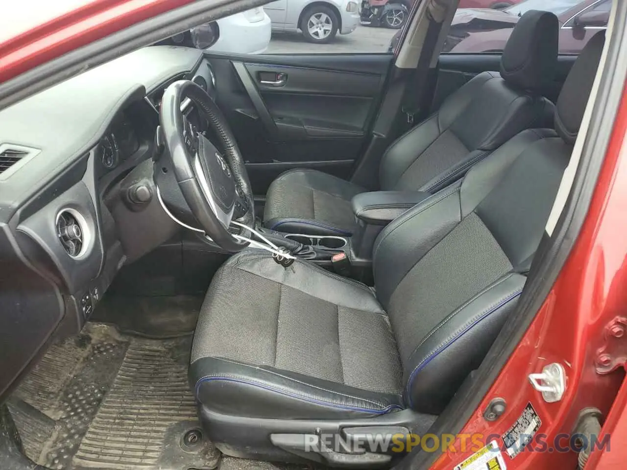 7 Photograph of a damaged car 2T1BURHE5KC206876 TOYOTA COROLLA 2019