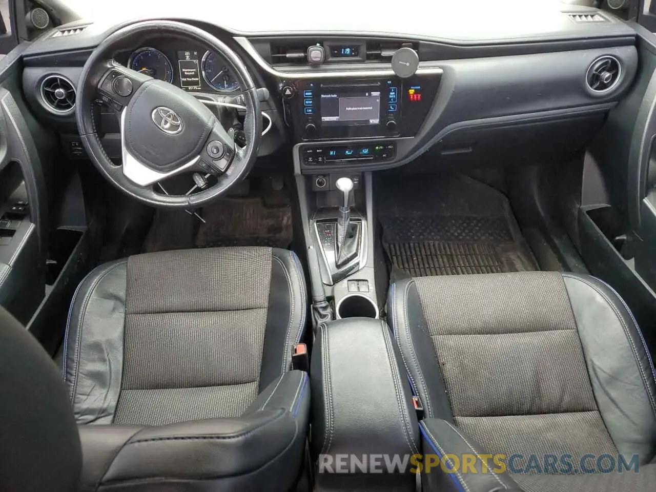8 Photograph of a damaged car 2T1BURHE5KC206876 TOYOTA COROLLA 2019