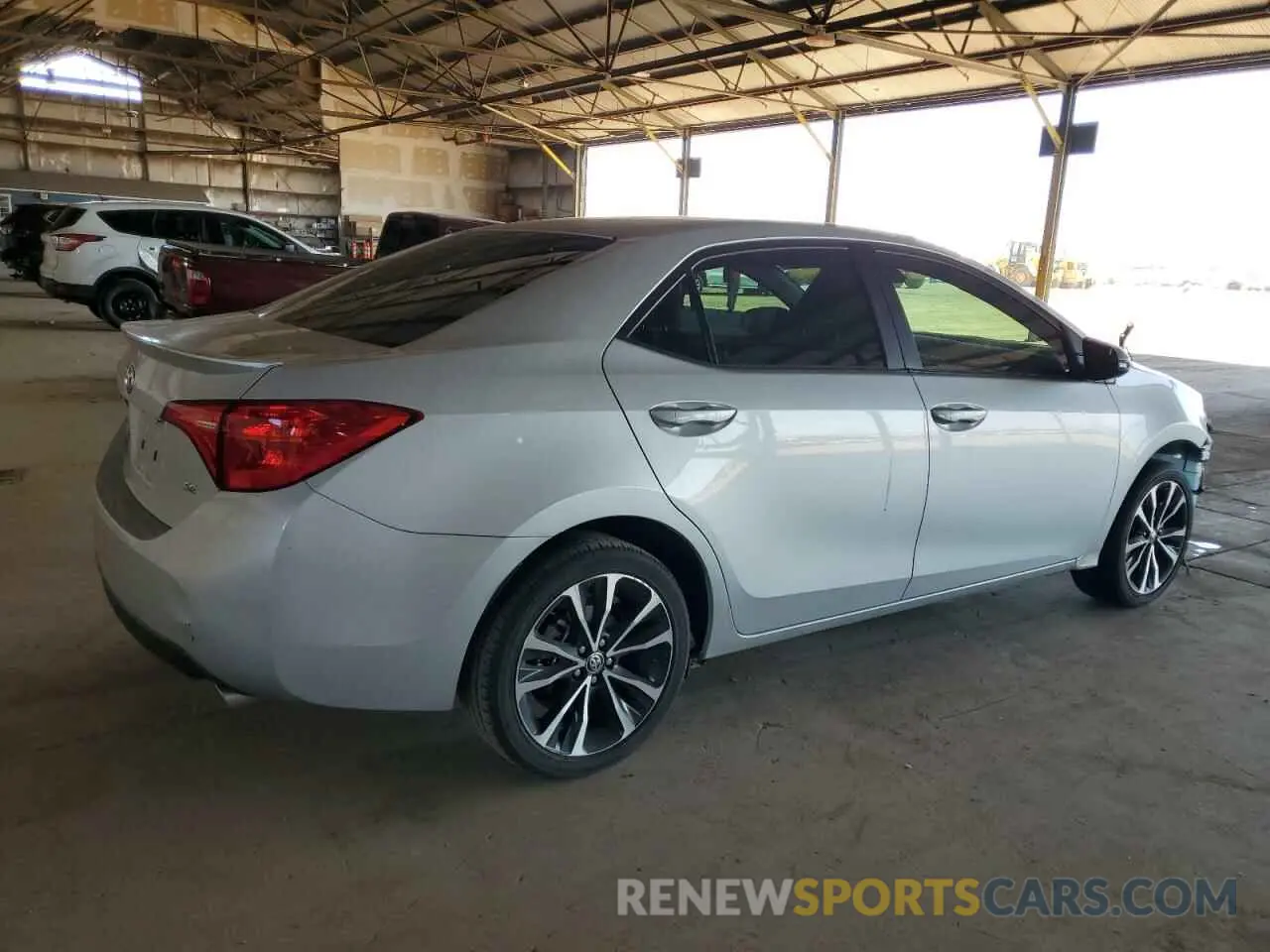 3 Photograph of a damaged car 2T1BURHE5KC207915 TOYOTA COROLLA 2019