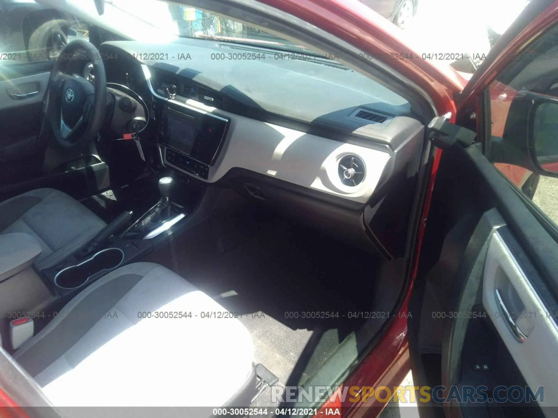 5 Photograph of a damaged car 2T1BURHE5KC210734 TOYOTA COROLLA 2019