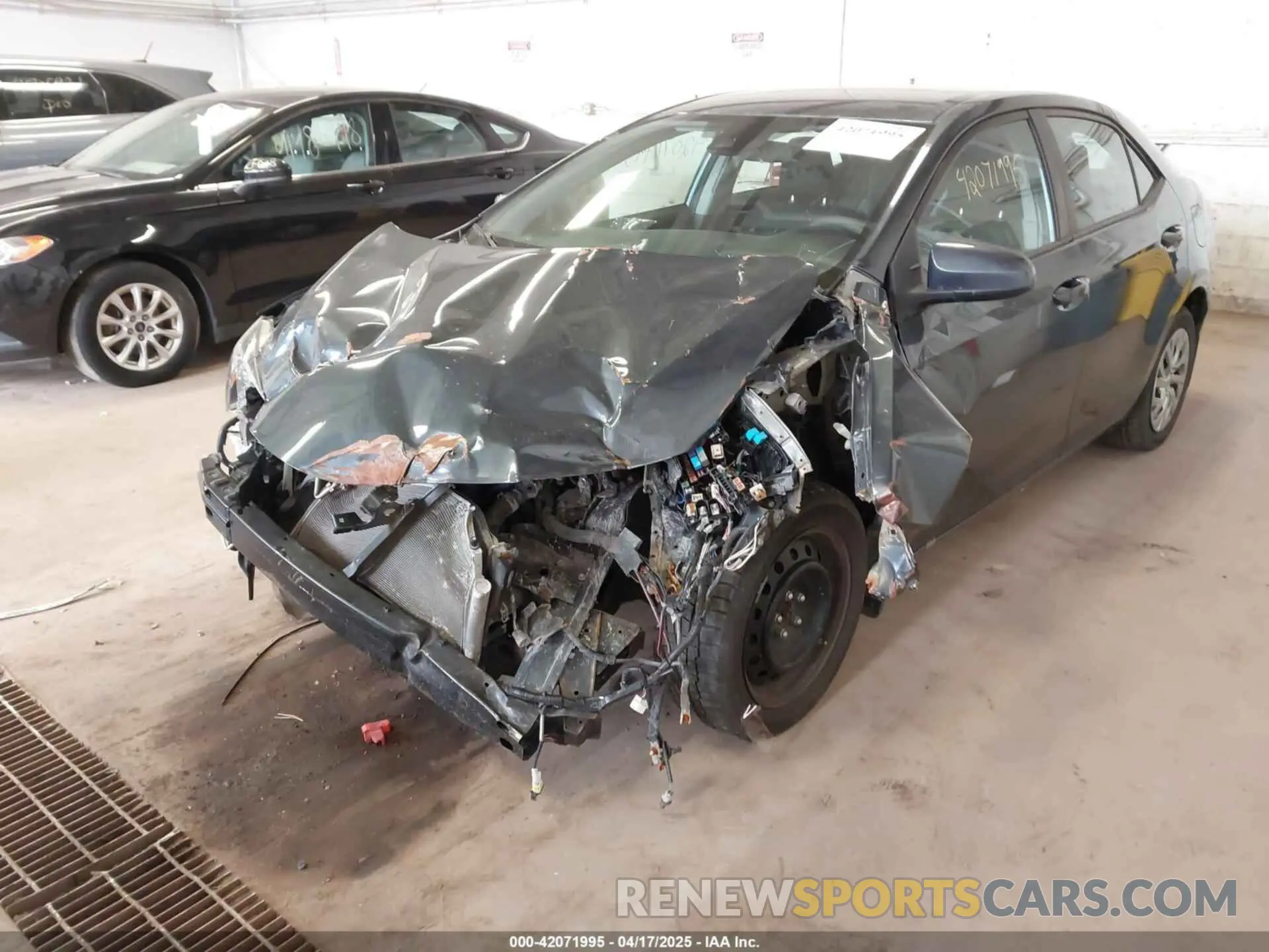 6 Photograph of a damaged car 2T1BURHE5KC211768 TOYOTA COROLLA 2019