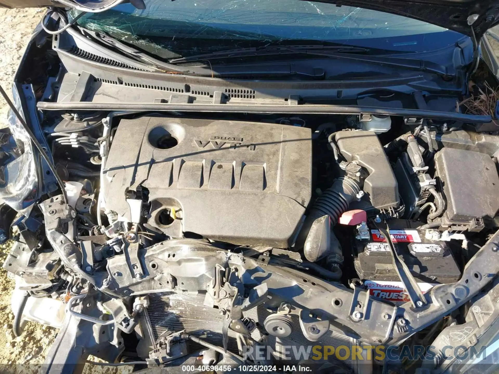 10 Photograph of a damaged car 2T1BURHE5KC214248 TOYOTA COROLLA 2019