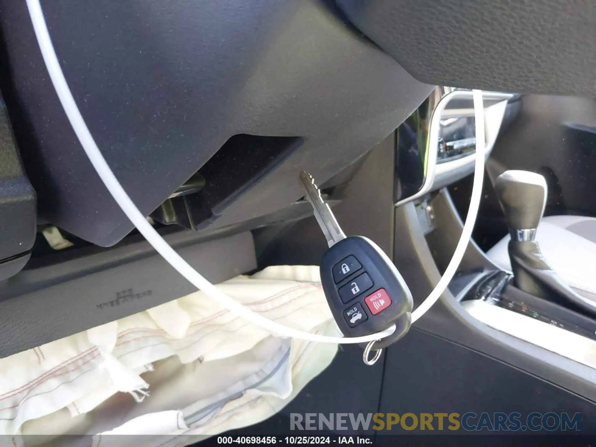 11 Photograph of a damaged car 2T1BURHE5KC214248 TOYOTA COROLLA 2019
