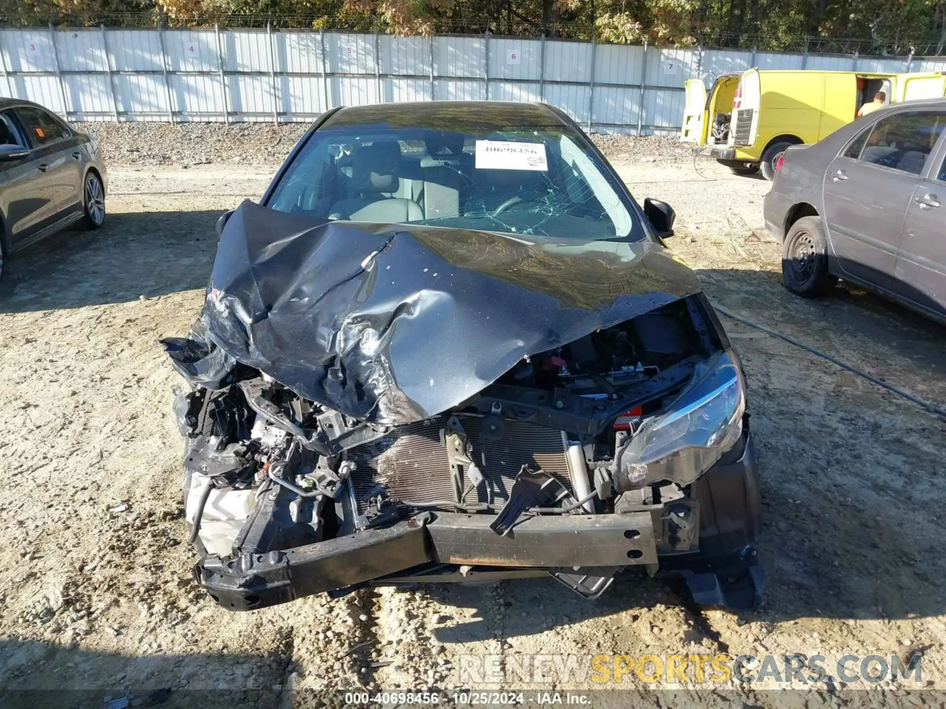 13 Photograph of a damaged car 2T1BURHE5KC214248 TOYOTA COROLLA 2019