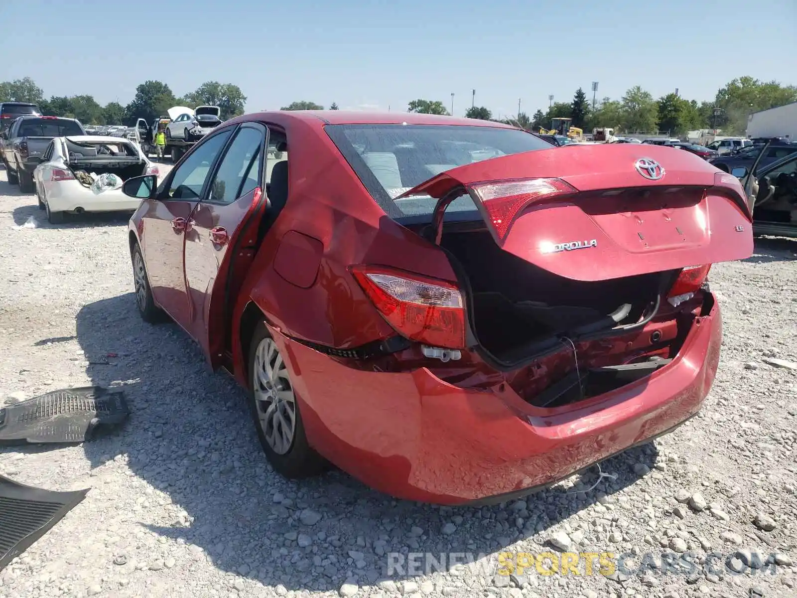 3 Photograph of a damaged car 2T1BURHE5KC218025 TOYOTA COROLLA 2019