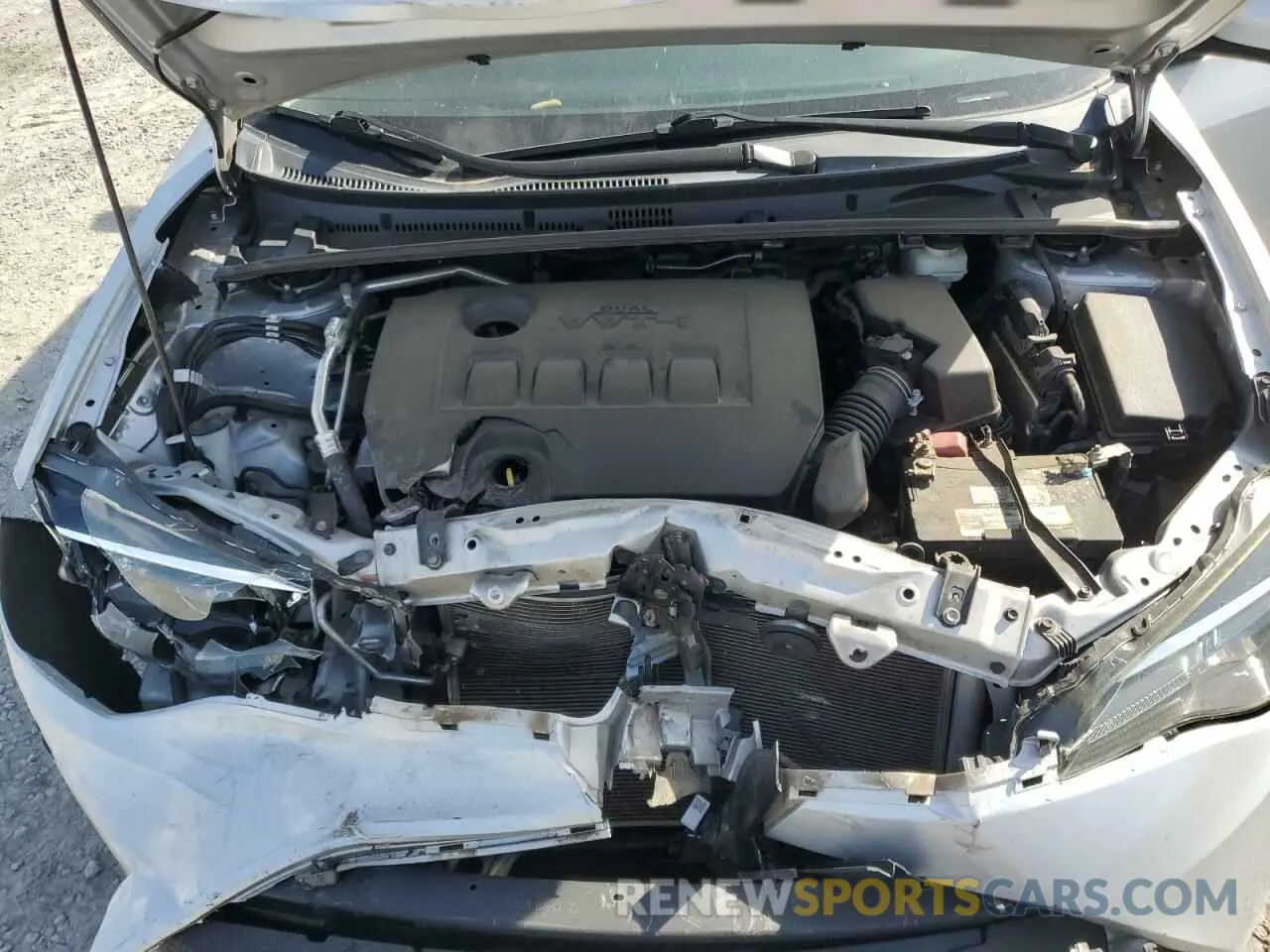 11 Photograph of a damaged car 2T1BURHE5KC219319 TOYOTA COROLLA 2019