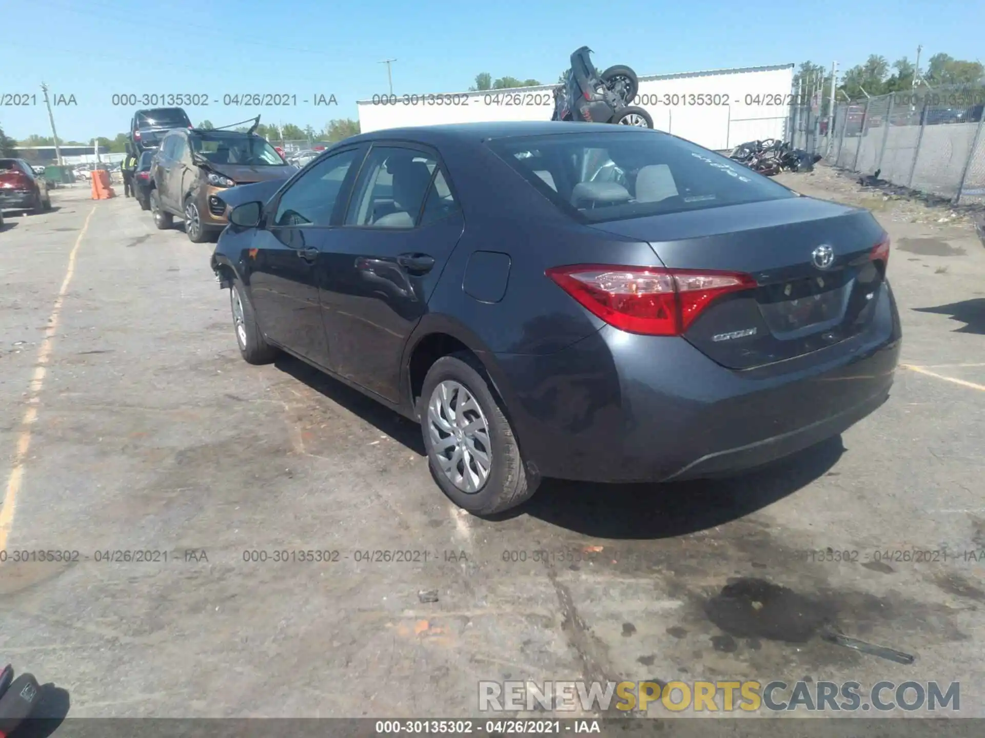 3 Photograph of a damaged car 2T1BURHE5KC223399 TOYOTA COROLLA 2019