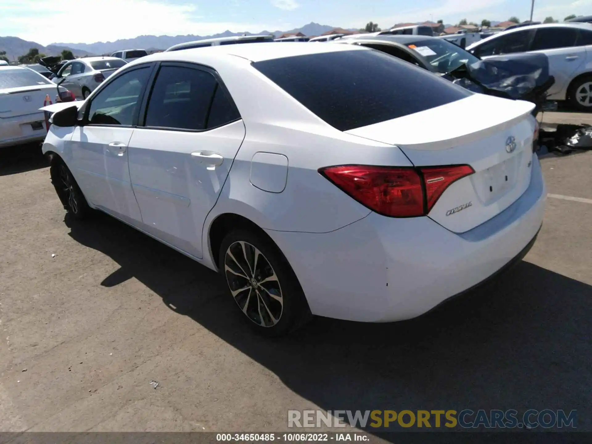 3 Photograph of a damaged car 2T1BURHE5KC227839 TOYOTA COROLLA 2019