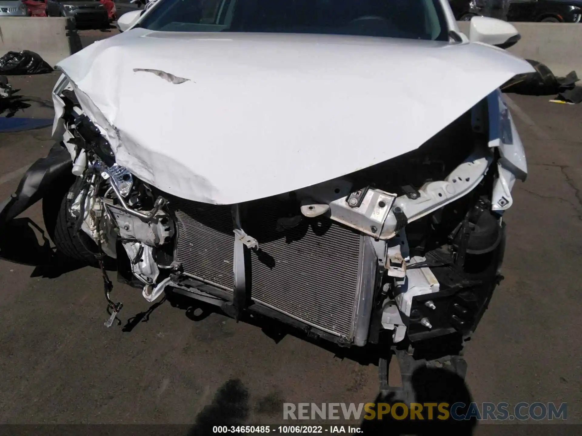 6 Photograph of a damaged car 2T1BURHE5KC227839 TOYOTA COROLLA 2019