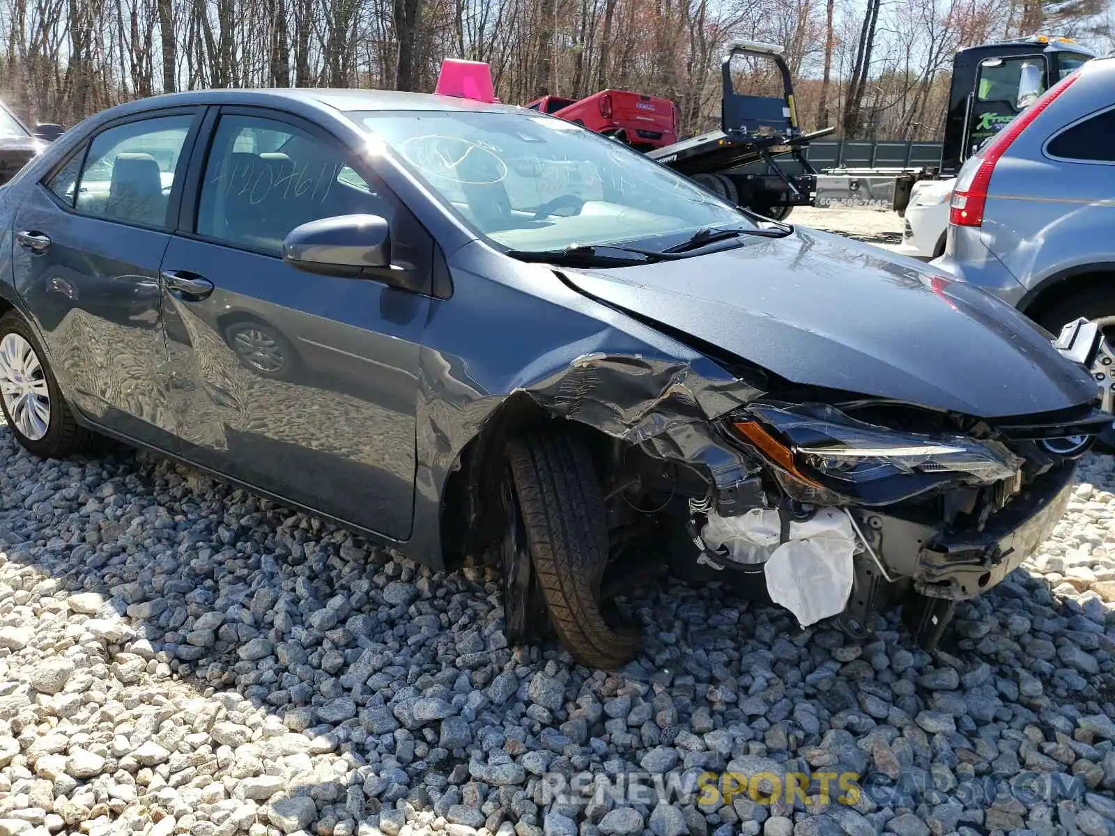 9 Photograph of a damaged car 2T1BURHE5KC228781 TOYOTA COROLLA 2019