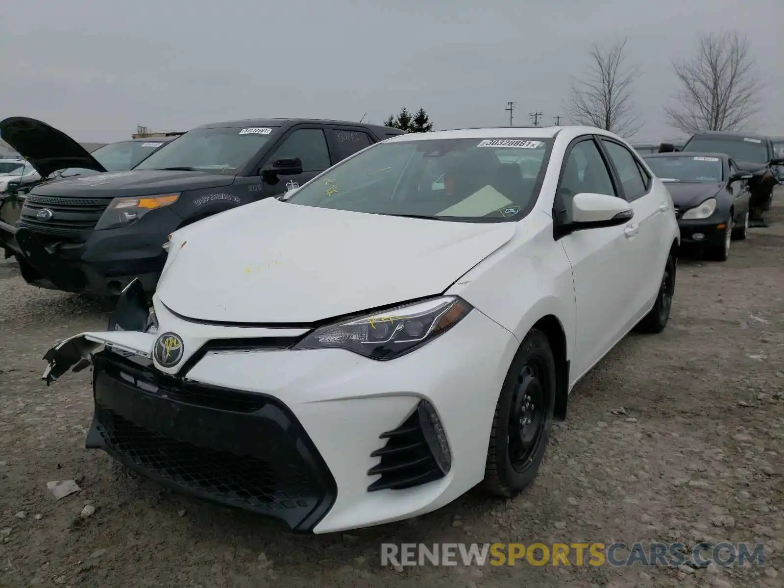 2 Photograph of a damaged car 2T1BURHE5KC229140 TOYOTA COROLLA 2019