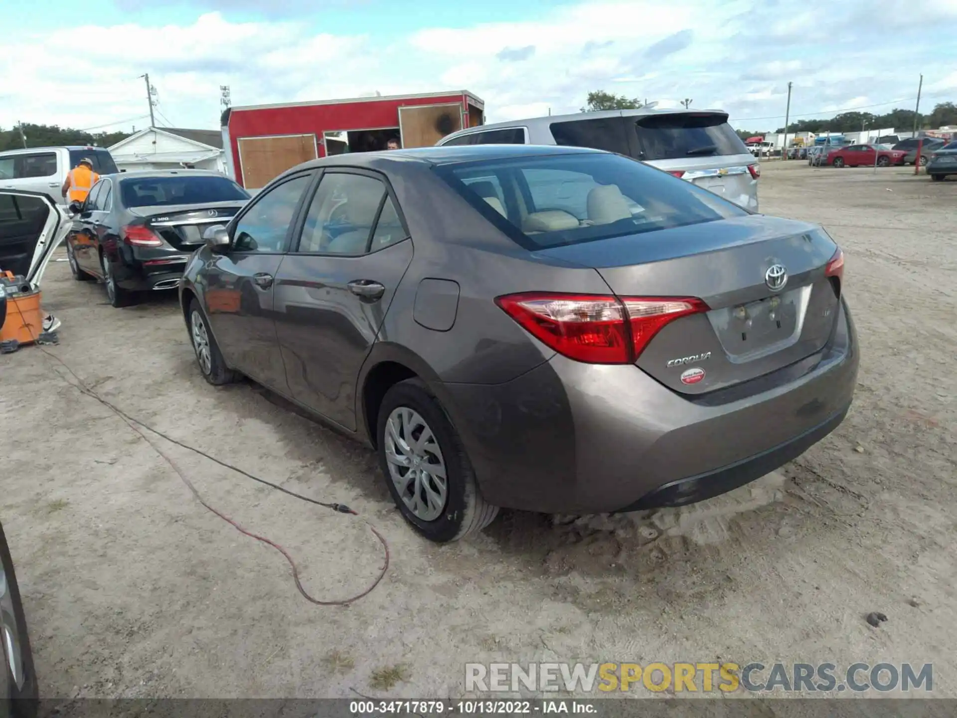 3 Photograph of a damaged car 2T1BURHE5KC236055 TOYOTA COROLLA 2019