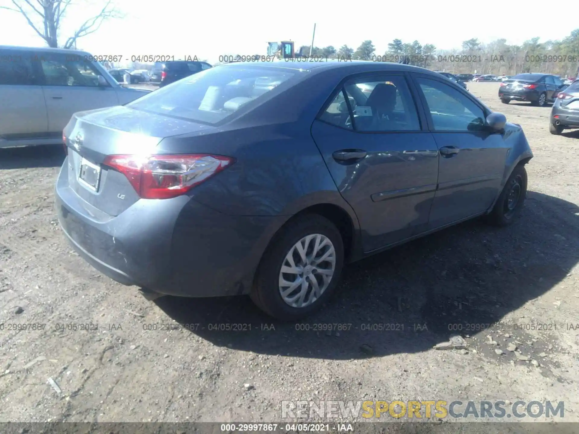 4 Photograph of a damaged car 2T1BURHE5KC243748 TOYOTA COROLLA 2019