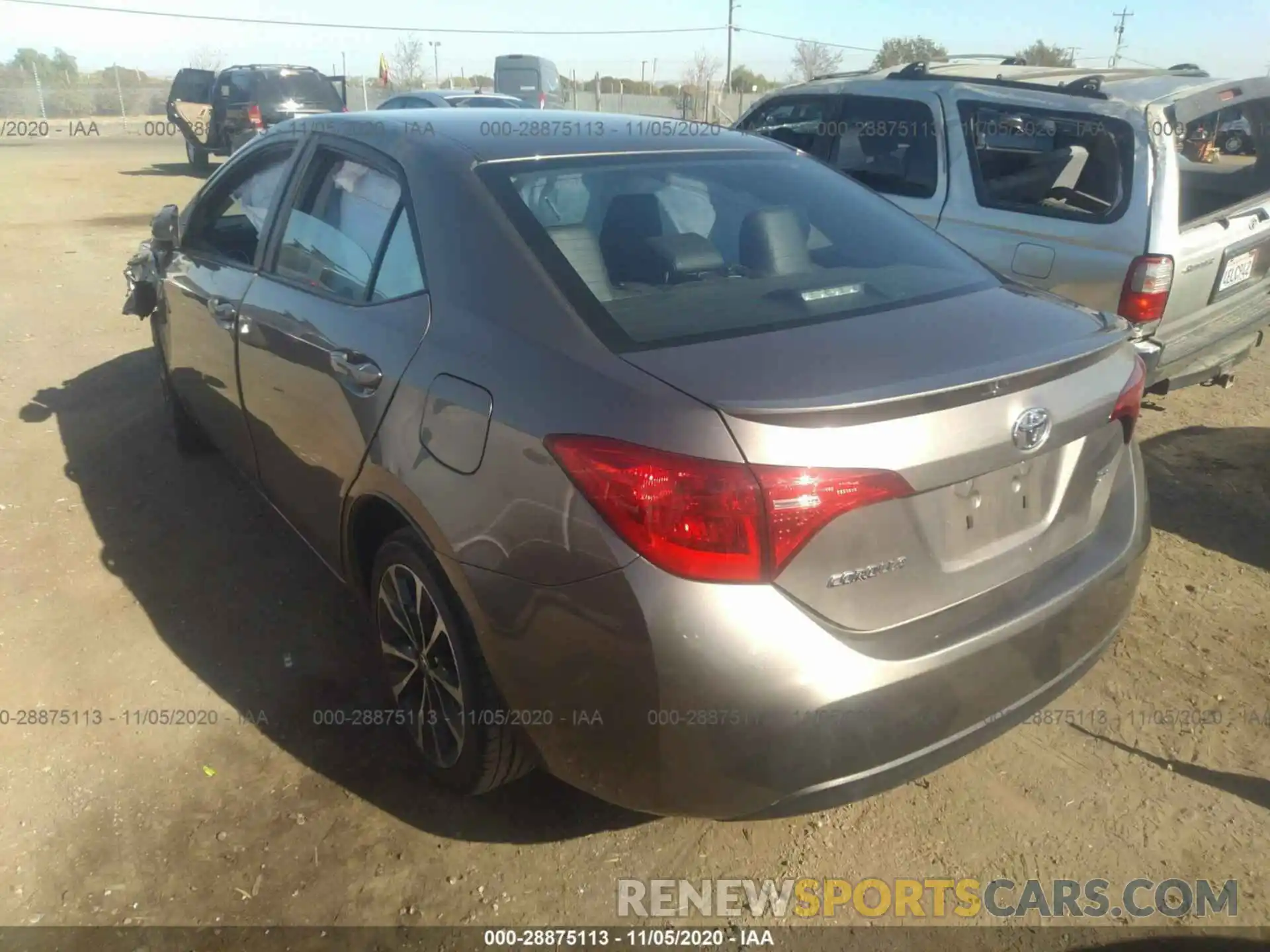 3 Photograph of a damaged car 2T1BURHE5KC244026 TOYOTA COROLLA 2019