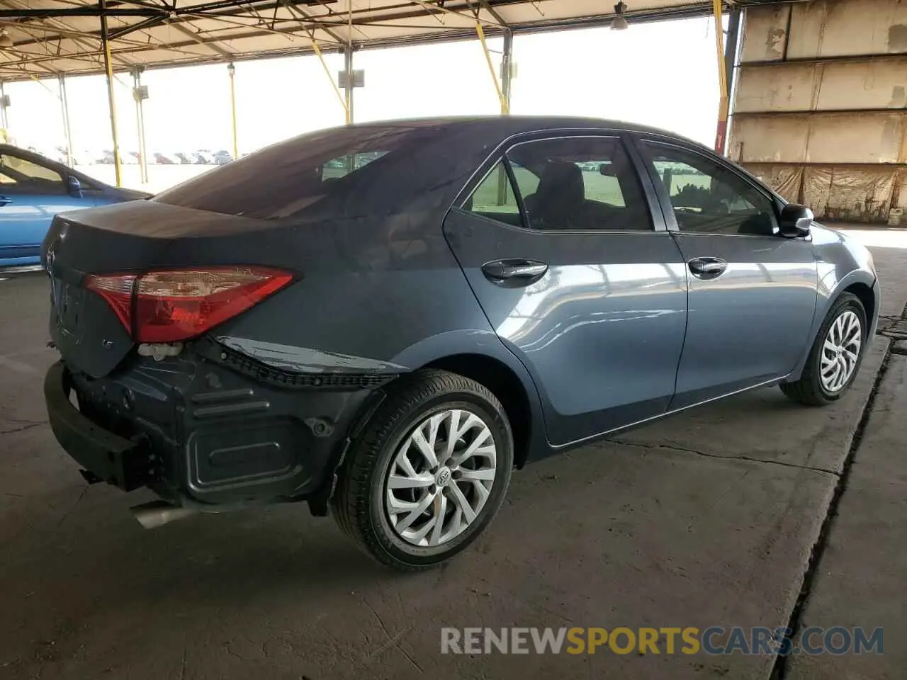 3 Photograph of a damaged car 2T1BURHE5KC247086 TOYOTA COROLLA 2019