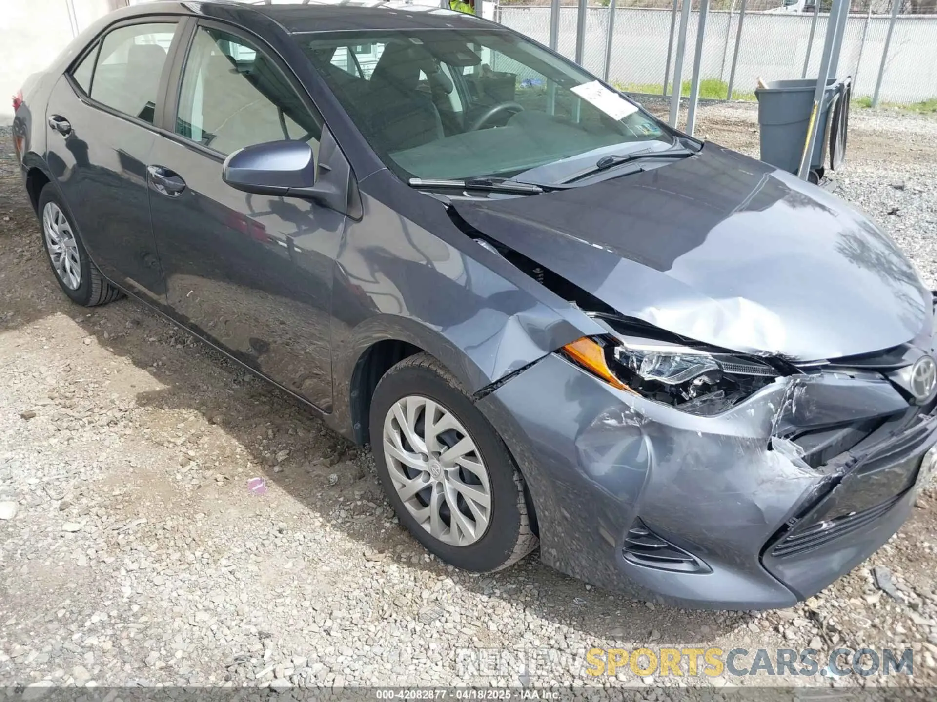1 Photograph of a damaged car 2T1BURHE6KC125269 TOYOTA COROLLA 2019