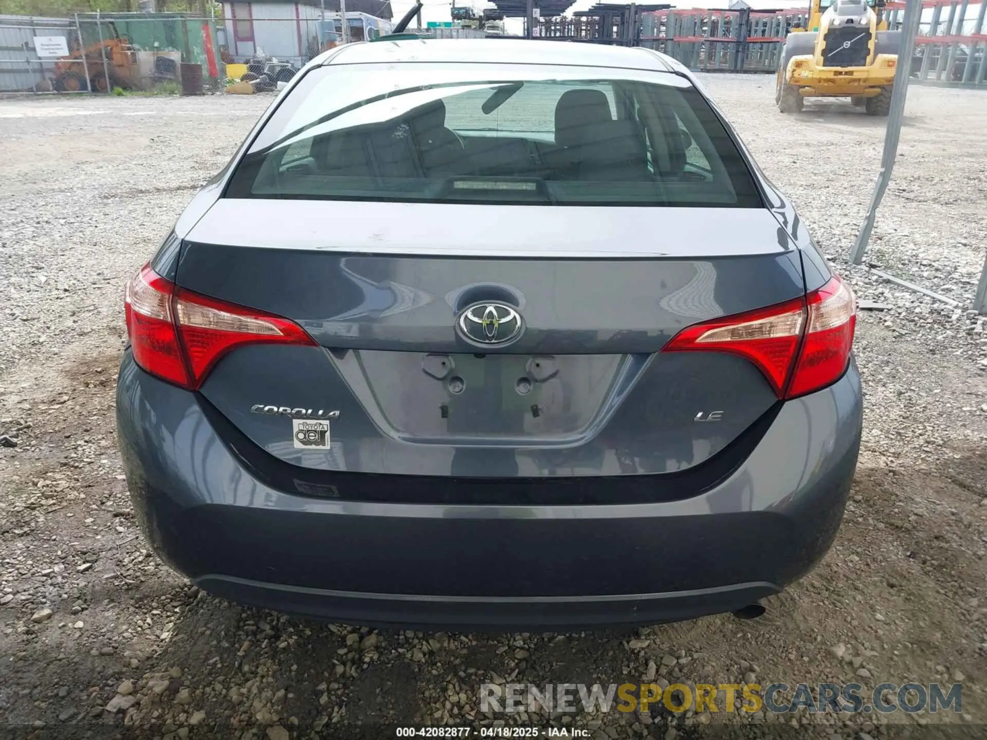 16 Photograph of a damaged car 2T1BURHE6KC125269 TOYOTA COROLLA 2019