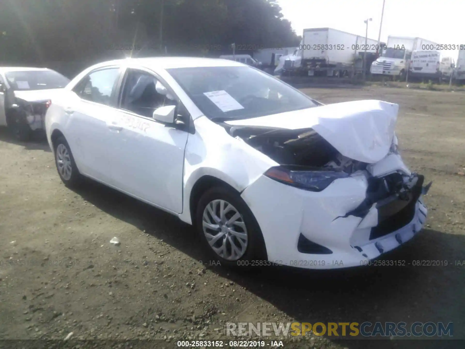 1 Photograph of a damaged car 2T1BURHE6KC127037 TOYOTA COROLLA 2019