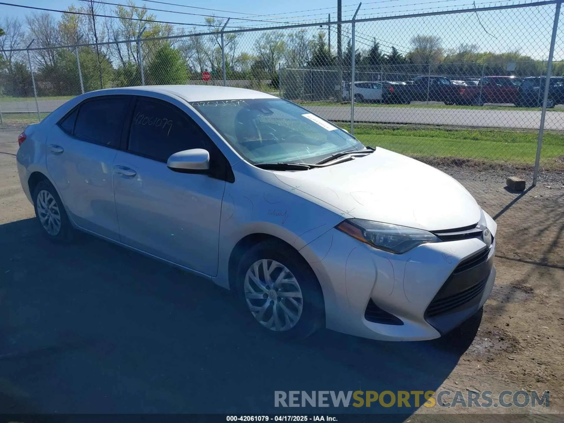 1 Photograph of a damaged car 2T1BURHE6KC134196 TOYOTA COROLLA 2019