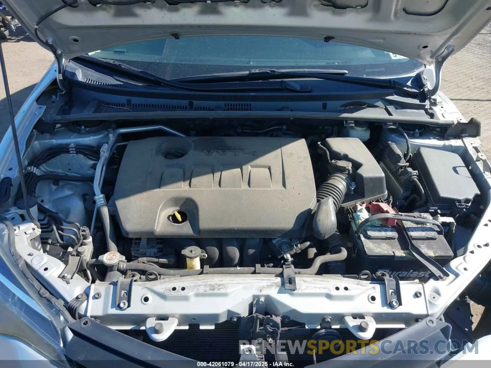 10 Photograph of a damaged car 2T1BURHE6KC134196 TOYOTA COROLLA 2019