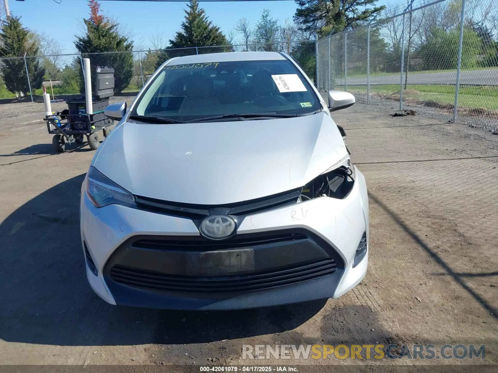 12 Photograph of a damaged car 2T1BURHE6KC134196 TOYOTA COROLLA 2019