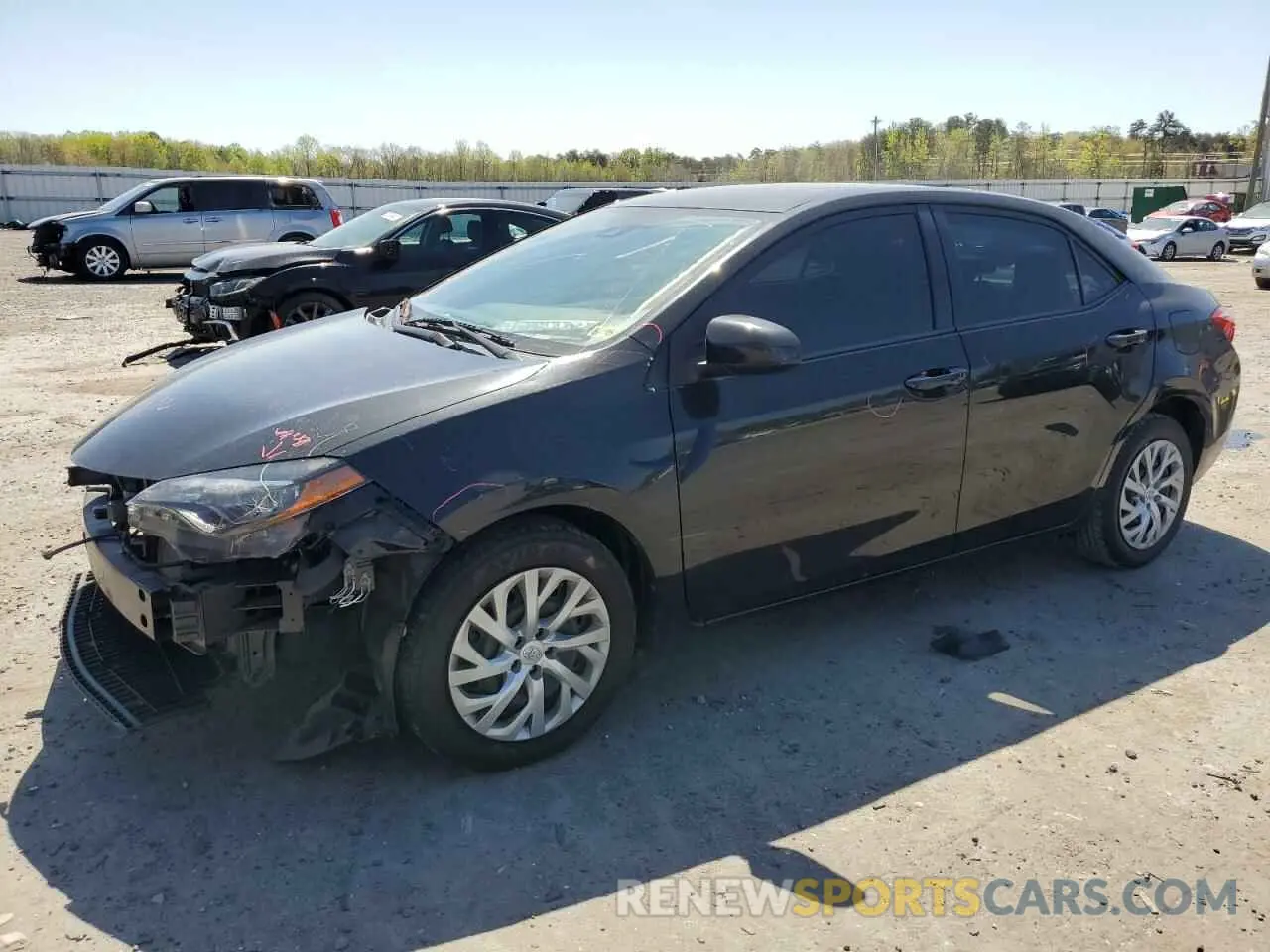 1 Photograph of a damaged car 2T1BURHE6KC137812 TOYOTA COROLLA 2019