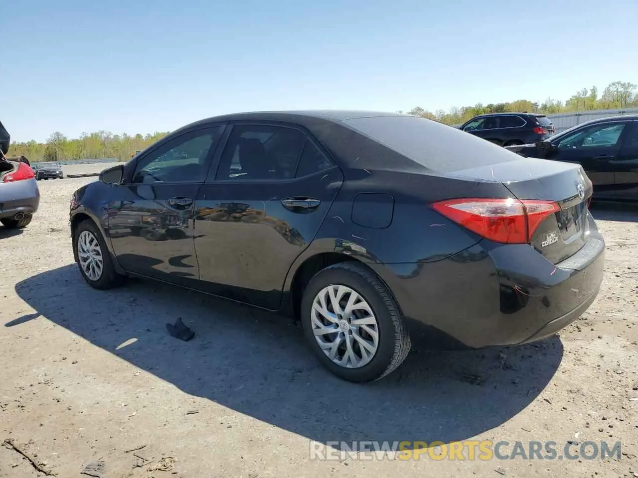 2 Photograph of a damaged car 2T1BURHE6KC137812 TOYOTA COROLLA 2019