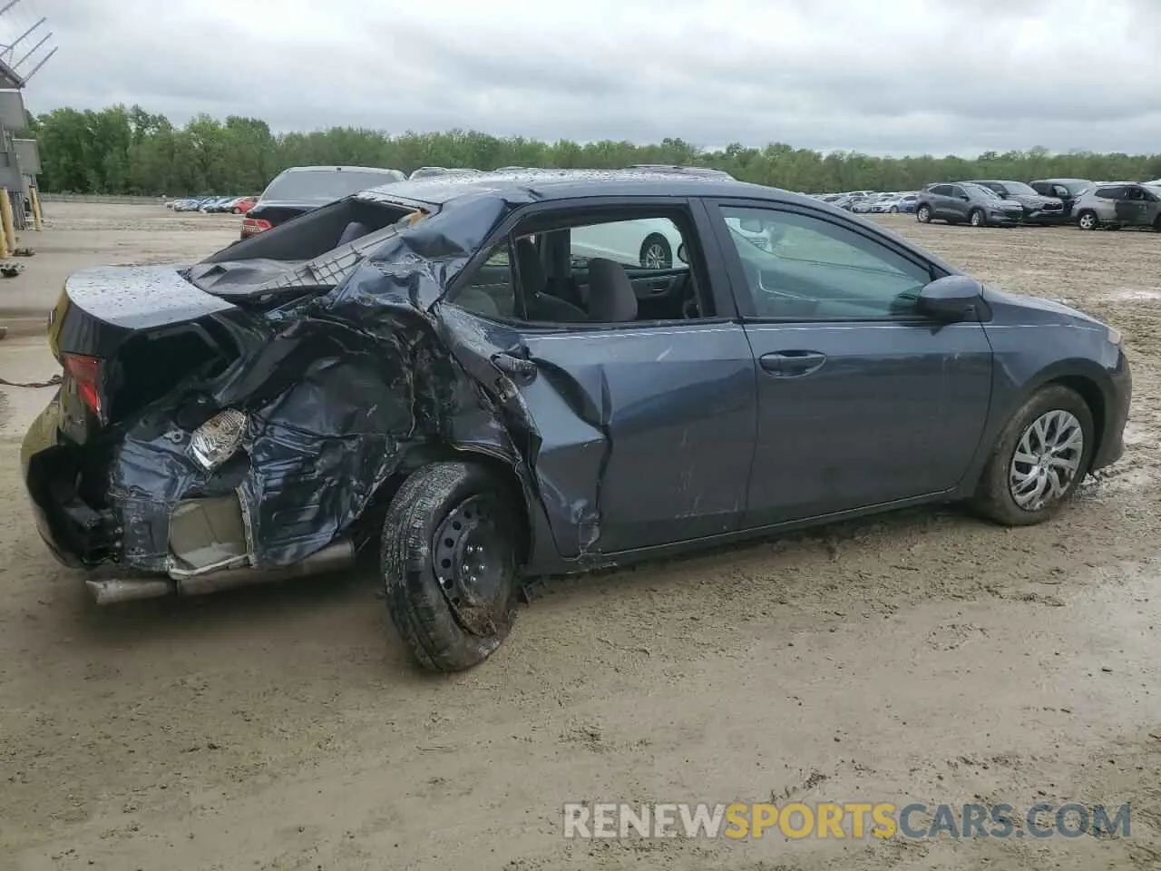 3 Photograph of a damaged car 2T1BURHE6KC143139 TOYOTA COROLLA 2019