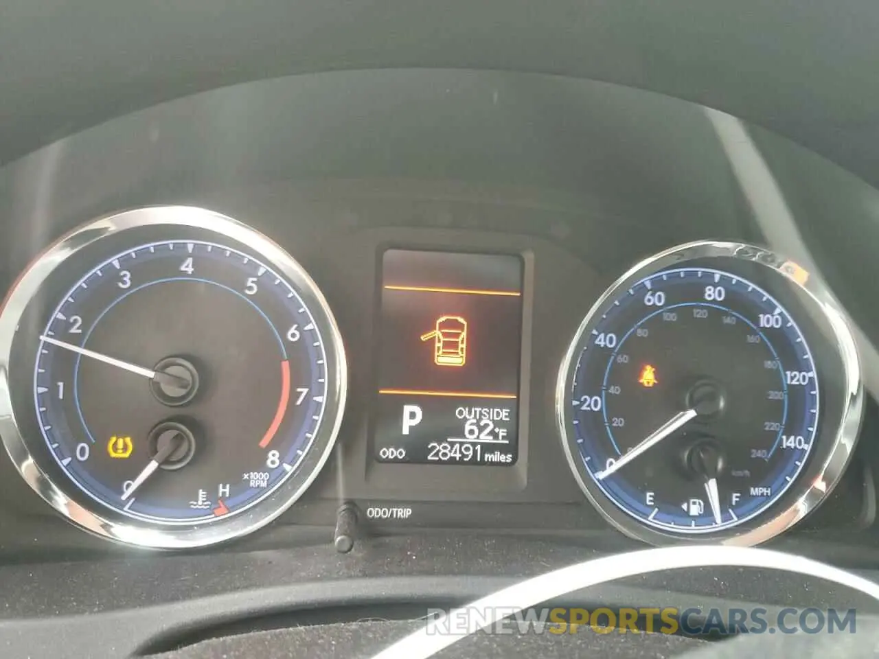 9 Photograph of a damaged car 2T1BURHE6KC143139 TOYOTA COROLLA 2019