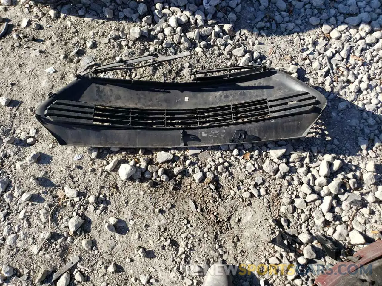 12 Photograph of a damaged car 2T1BURHE6KC147529 TOYOTA COROLLA 2019