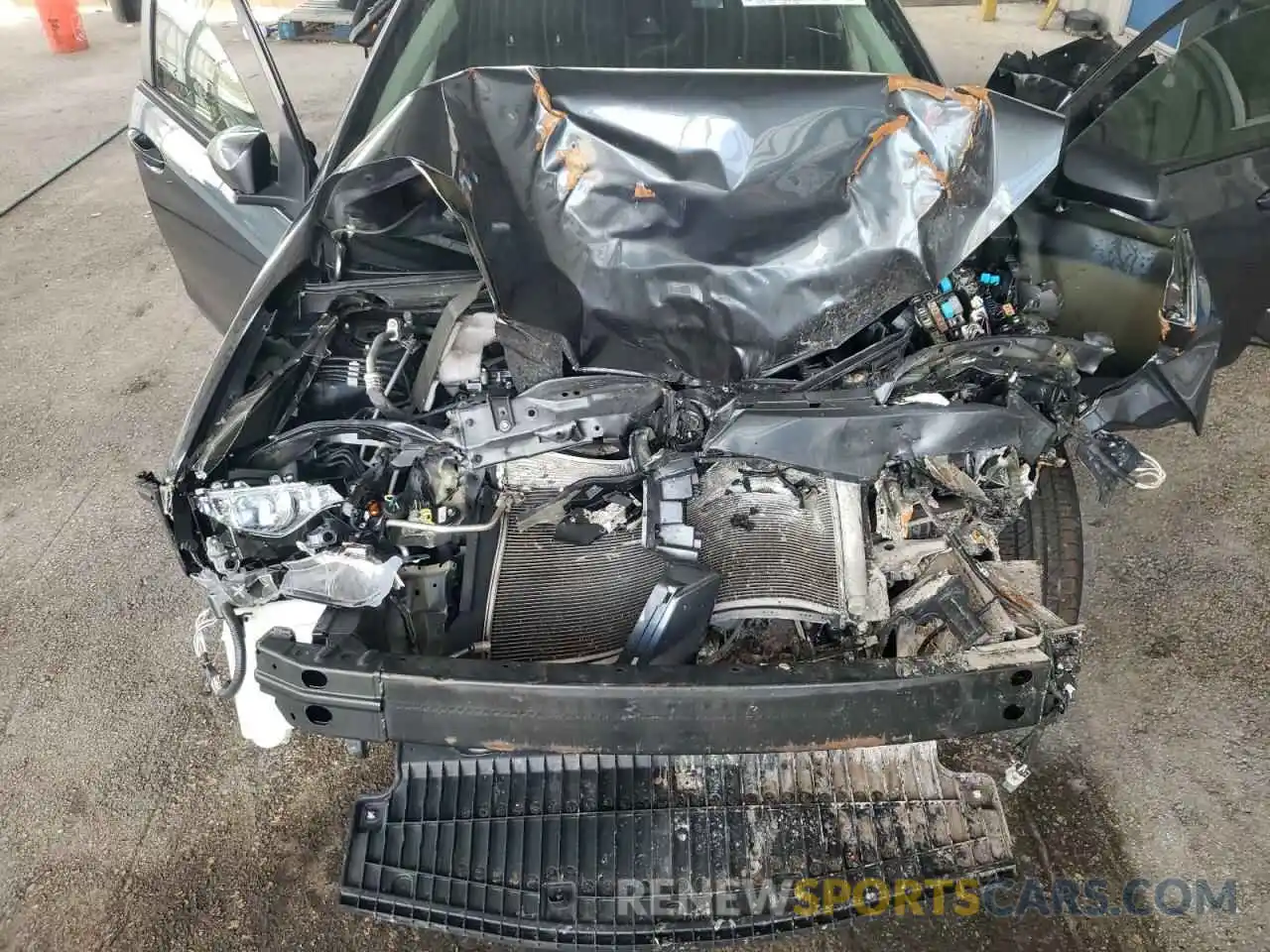 7 Photograph of a damaged car 2T1BURHE6KC156893 TOYOTA COROLLA 2019