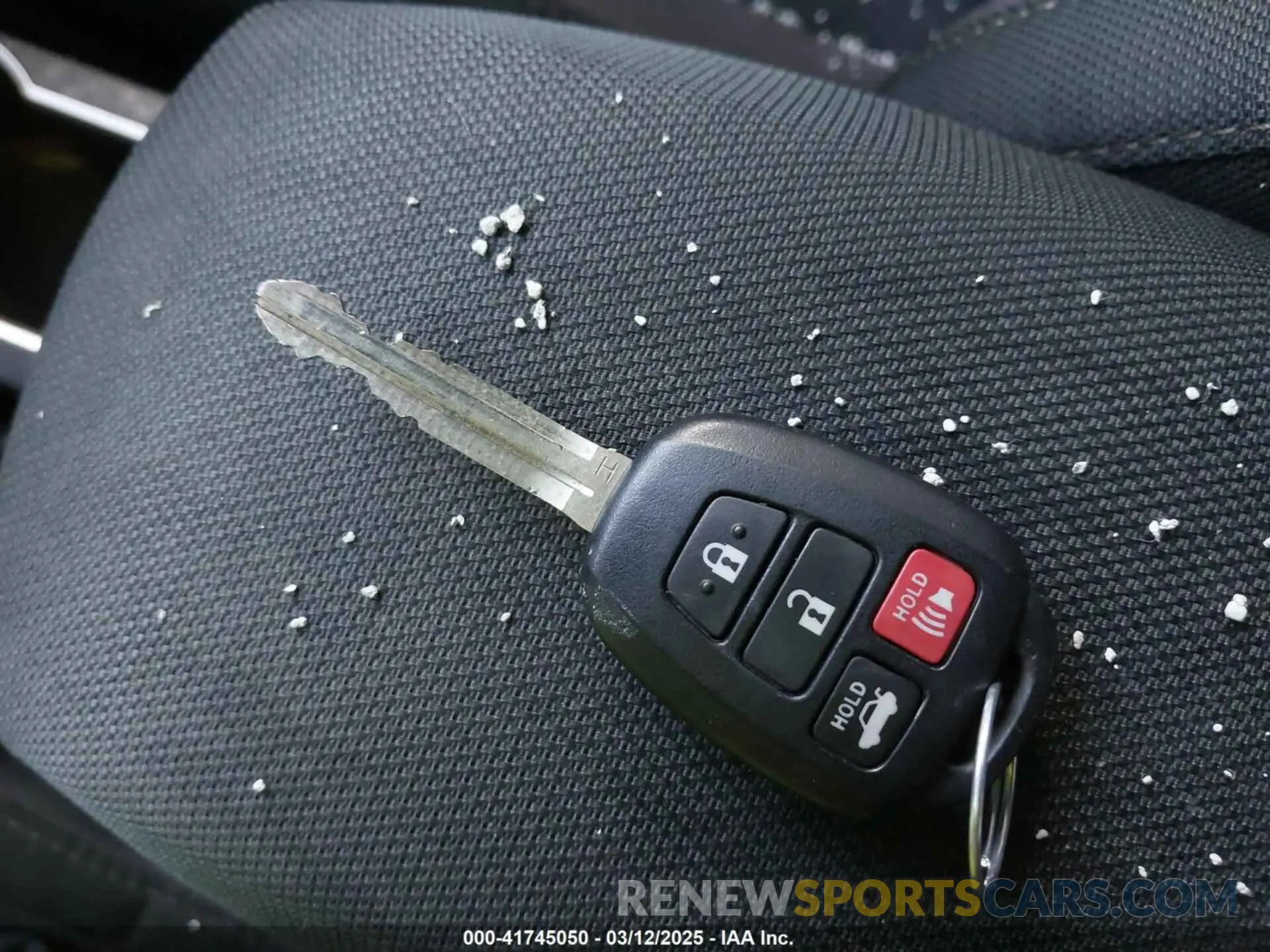 11 Photograph of a damaged car 2T1BURHE6KC157476 TOYOTA COROLLA 2019