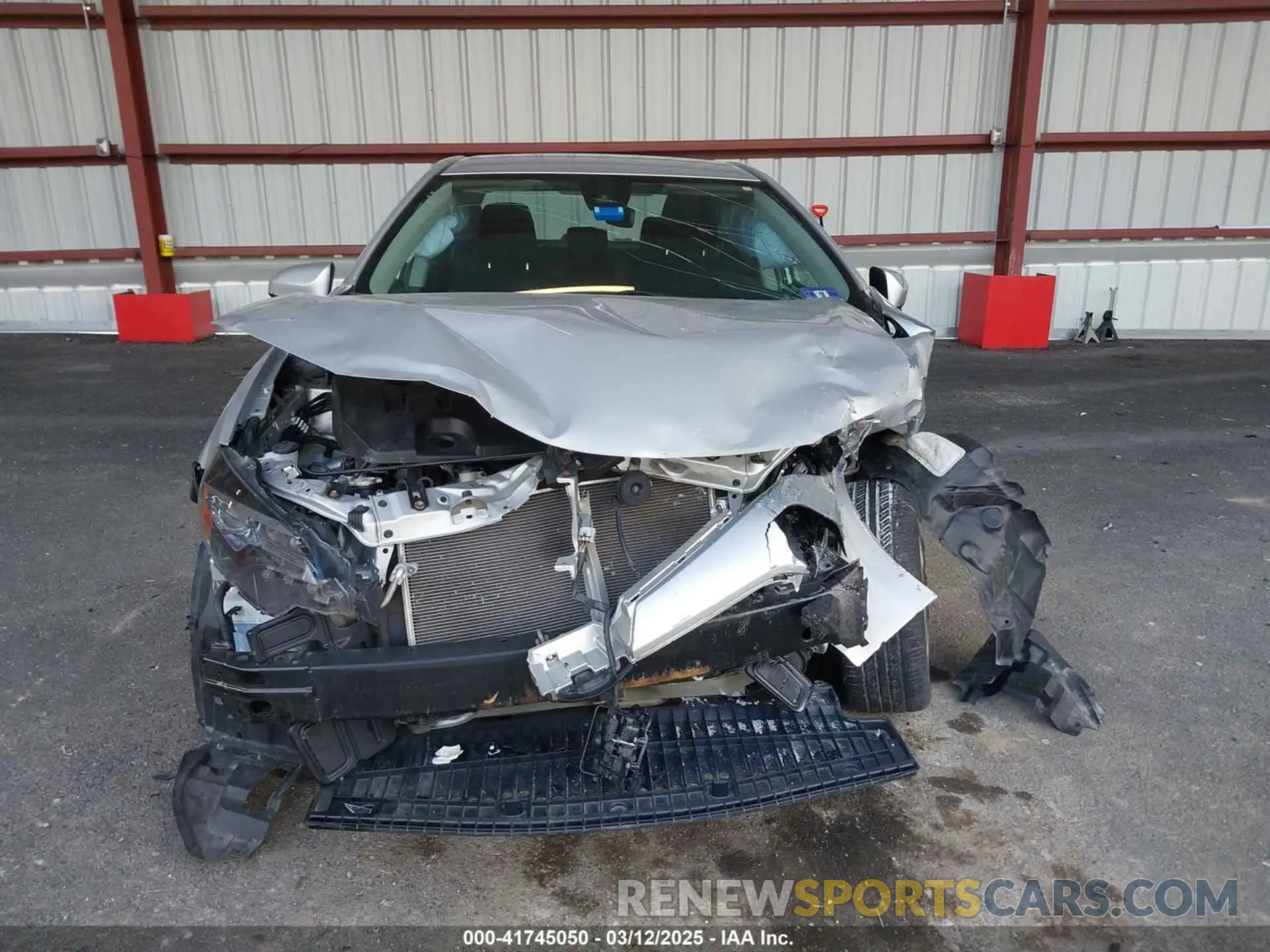 13 Photograph of a damaged car 2T1BURHE6KC157476 TOYOTA COROLLA 2019