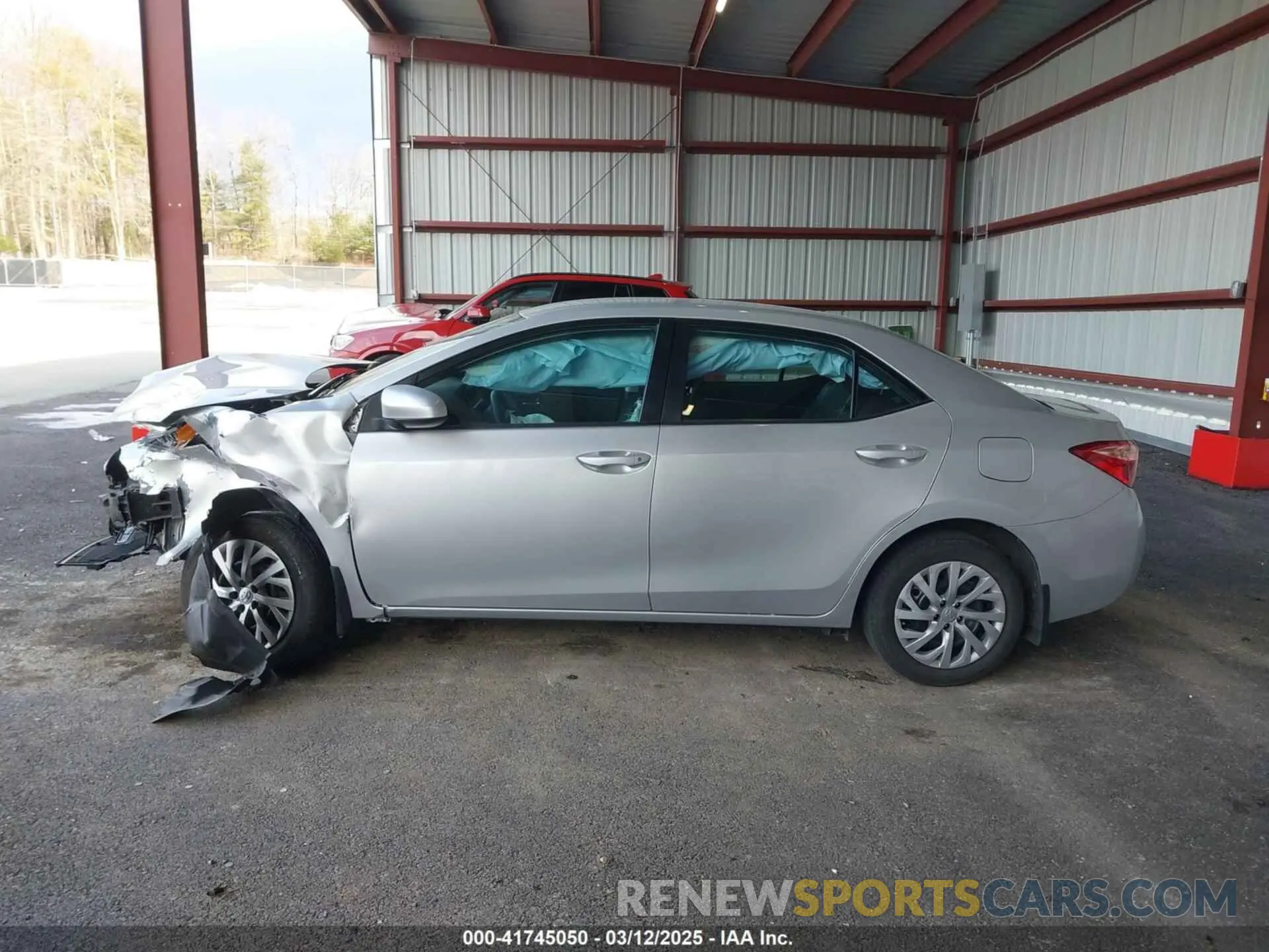 15 Photograph of a damaged car 2T1BURHE6KC157476 TOYOTA COROLLA 2019