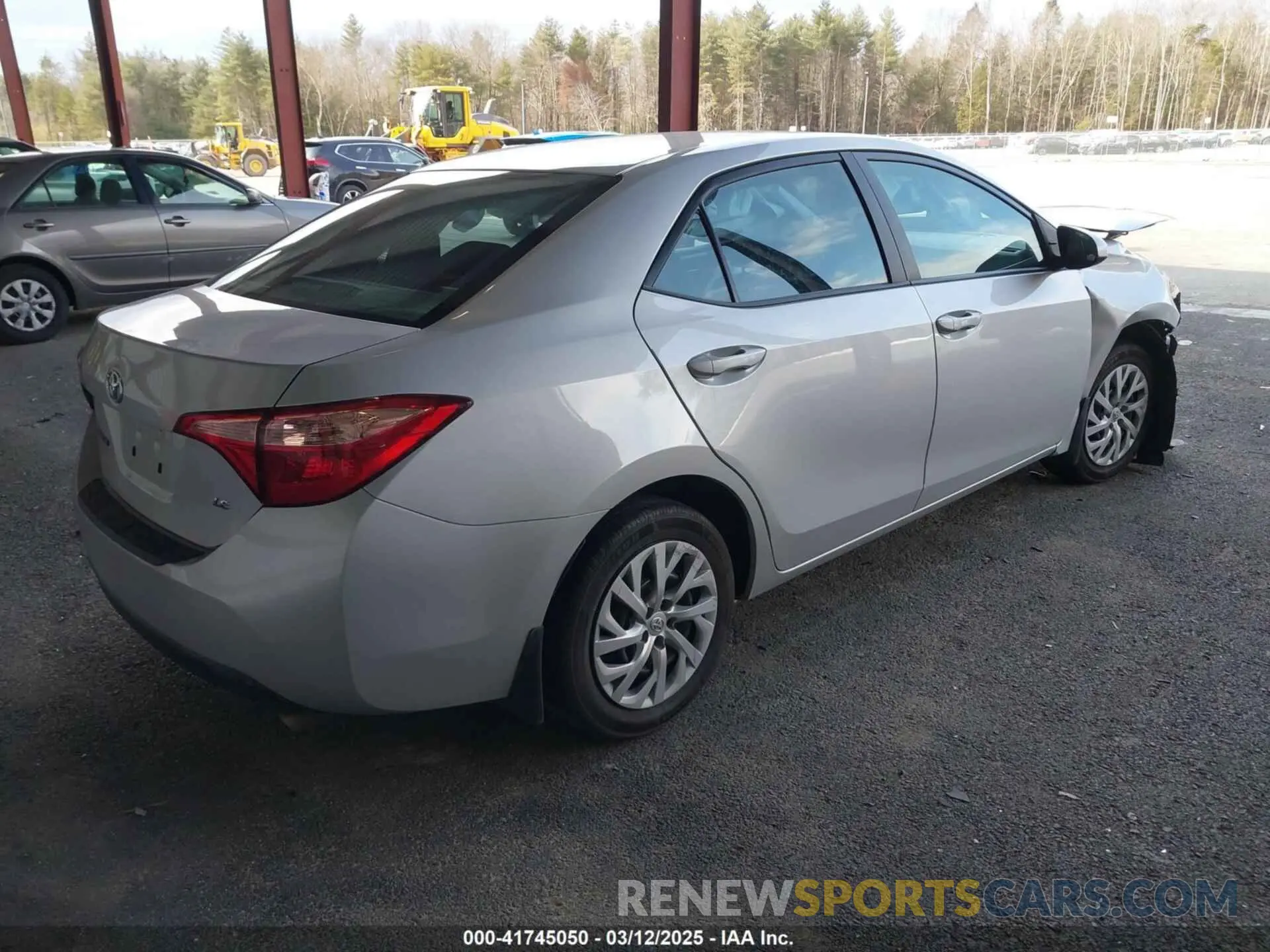 4 Photograph of a damaged car 2T1BURHE6KC157476 TOYOTA COROLLA 2019