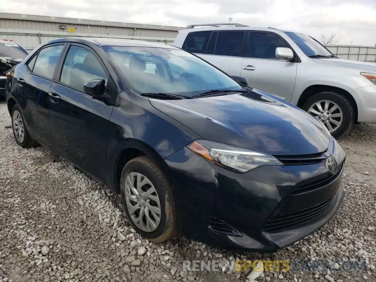 1 Photograph of a damaged car 2T1BURHE6KC157493 TOYOTA COROLLA 2019