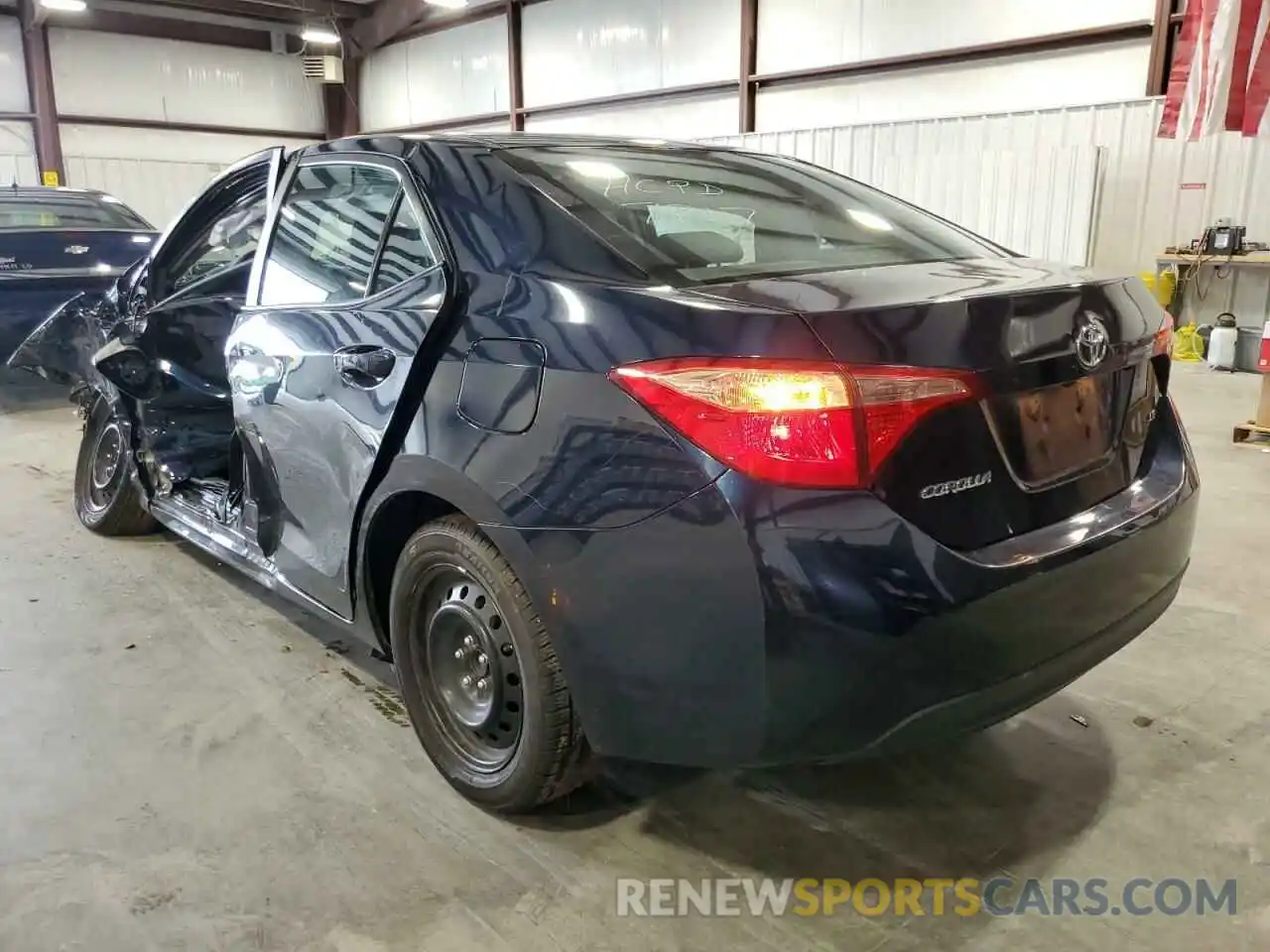 3 Photograph of a damaged car 2T1BURHE6KC157817 TOYOTA COROLLA 2019