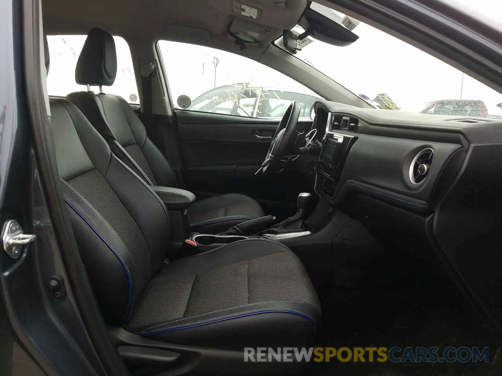 5 Photograph of a damaged car 2T1BURHE6KC167831 TOYOTA COROLLA 2019